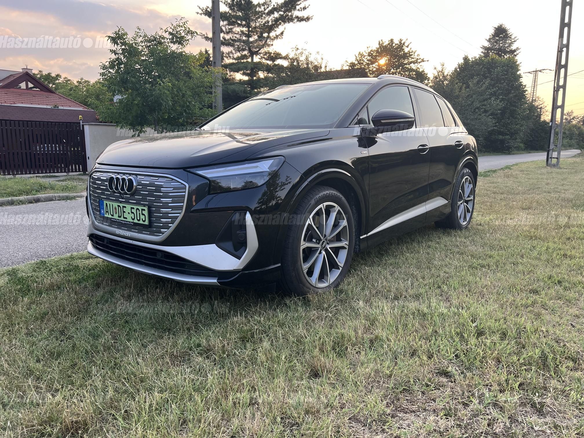 AUDI Q4 2022/2 - 1