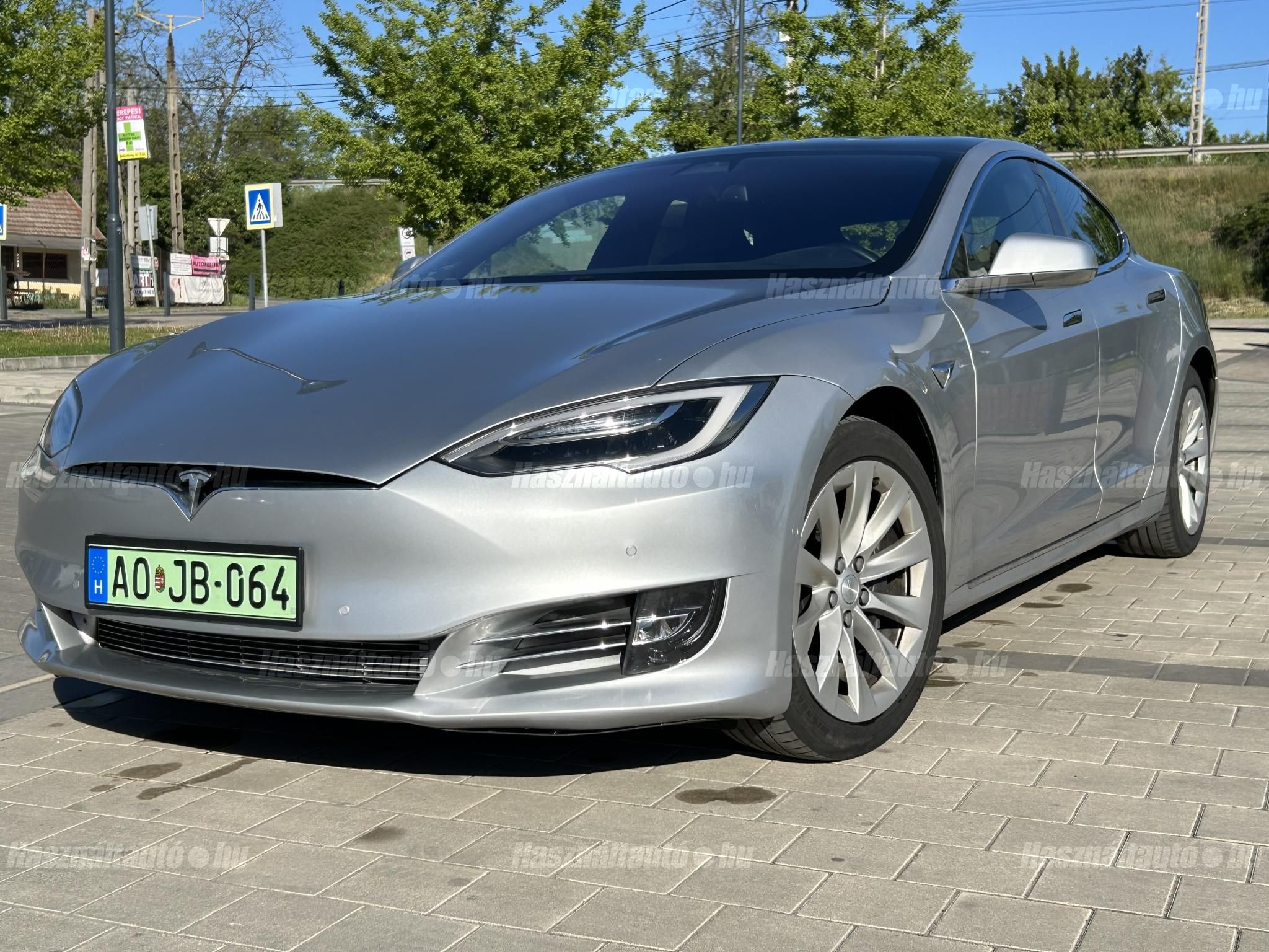 TESLA MODEL S 2018/8 - 1