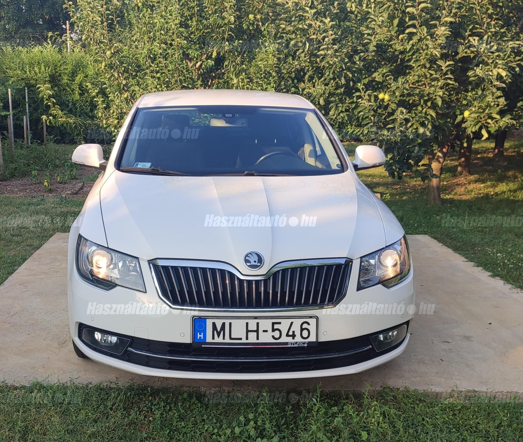 SKODA SUPERB 2013/9 - 1