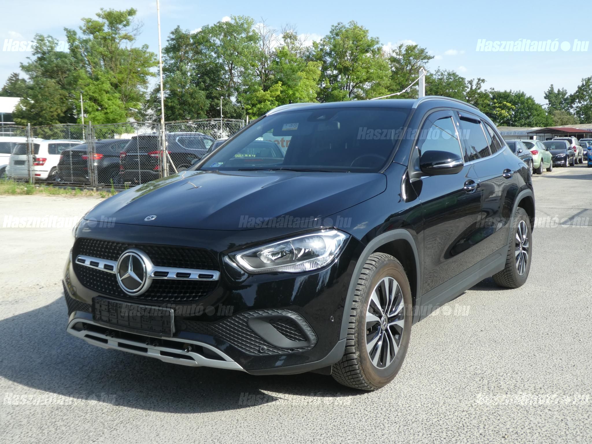 MERCEDES-BENZ GLA 200 2022/5 - 1