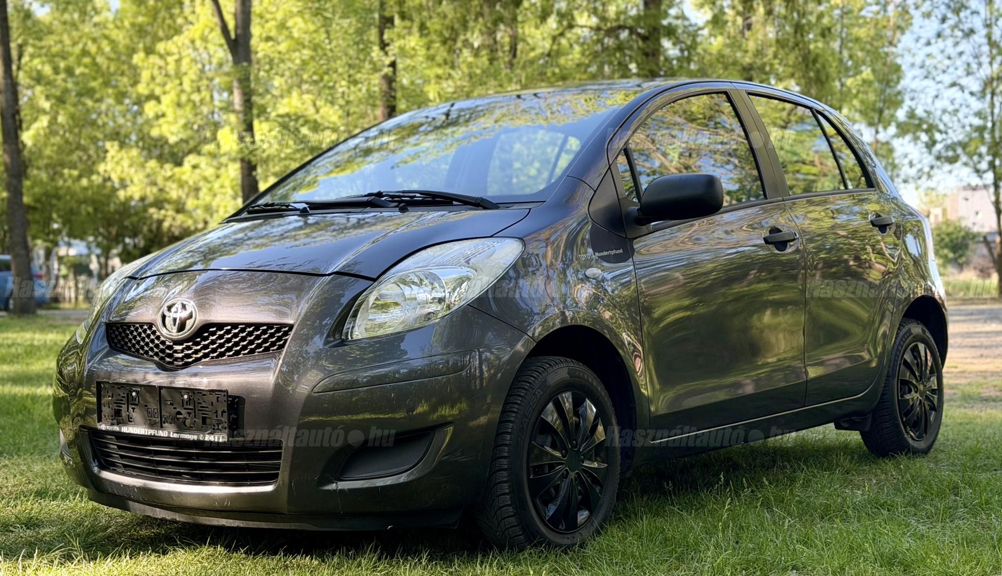 TOYOTA YARIS 2010/6 - 1