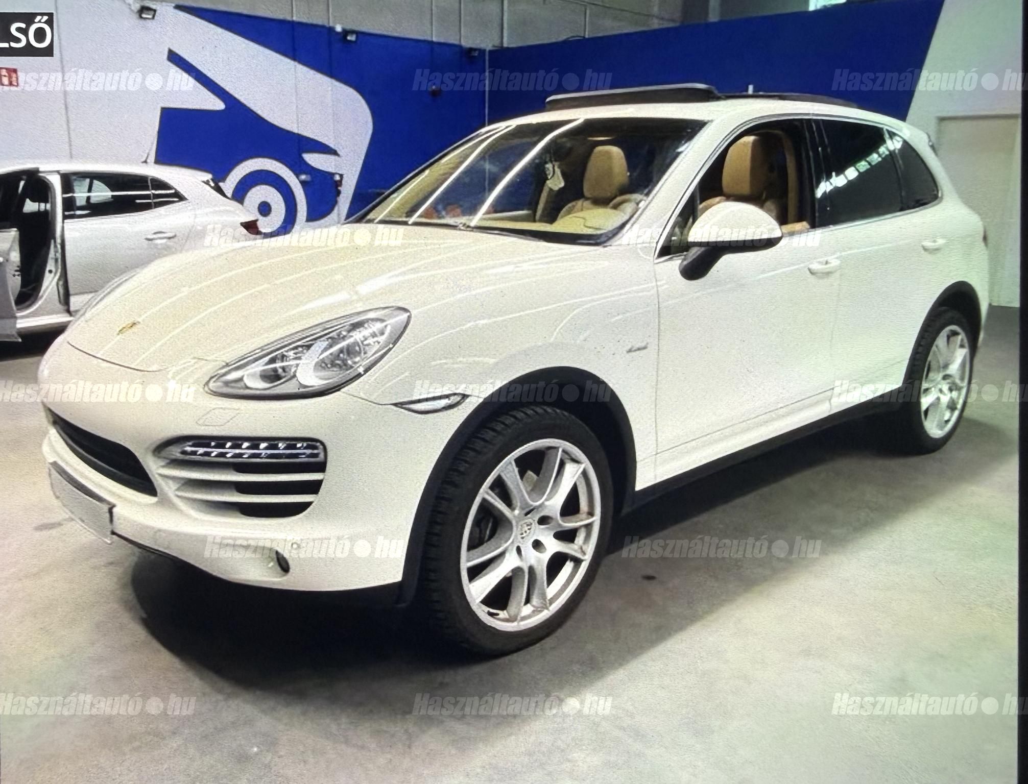 PORSCHE CAYENNE 2012/2 - 1