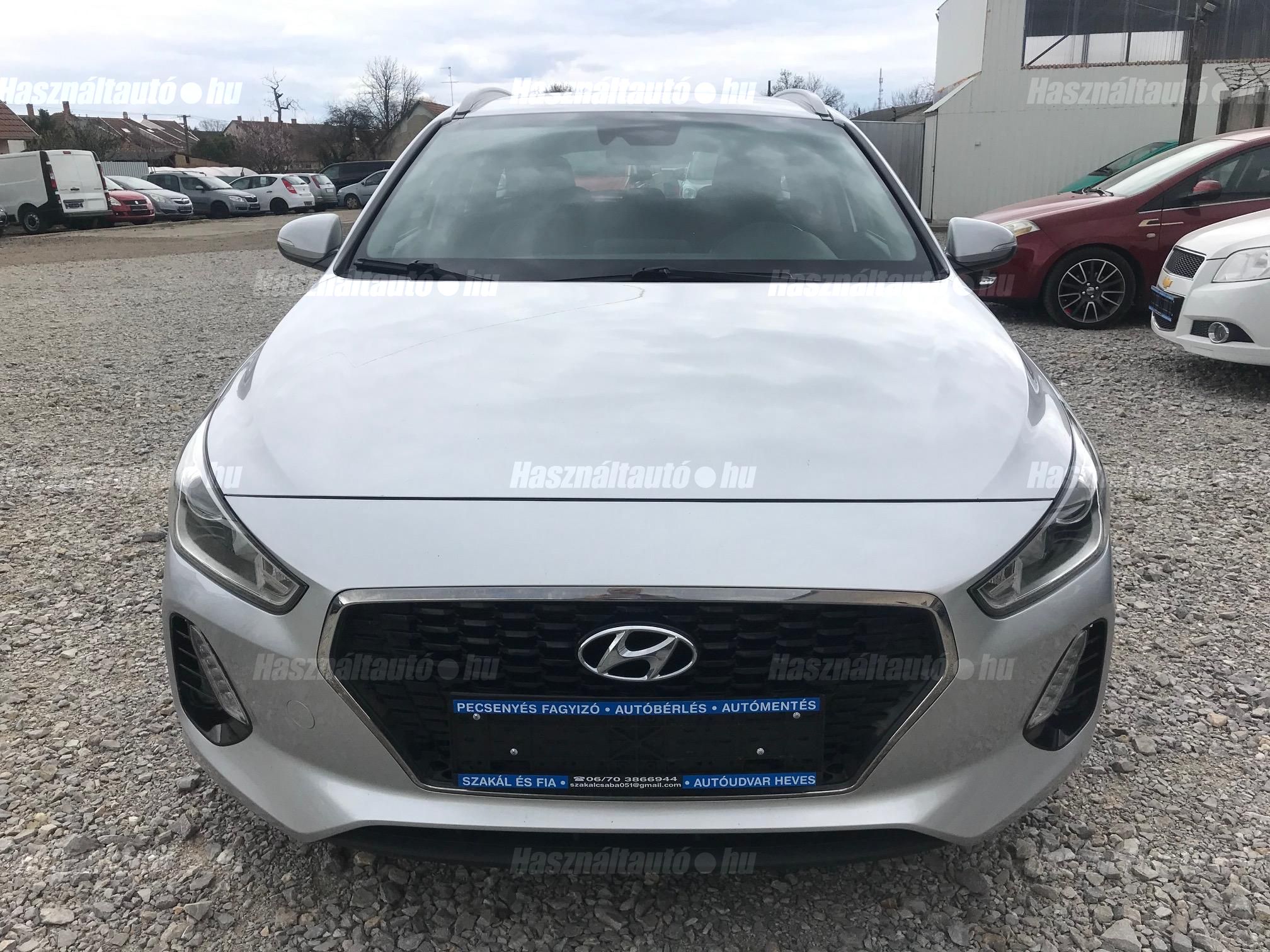 HYUNDAI I30 2017/12 - 1