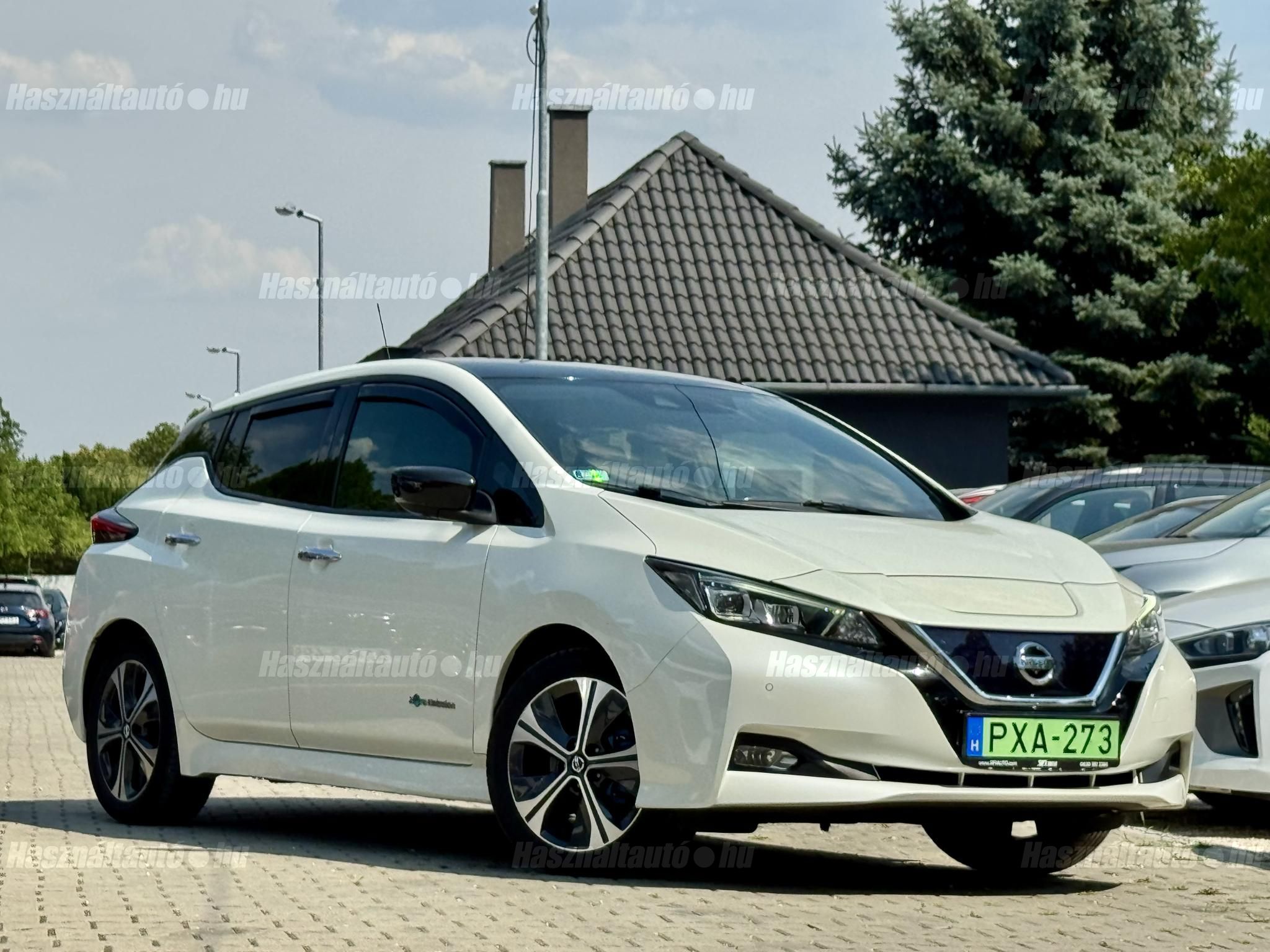 NISSAN LEAF 2018/6 - 1