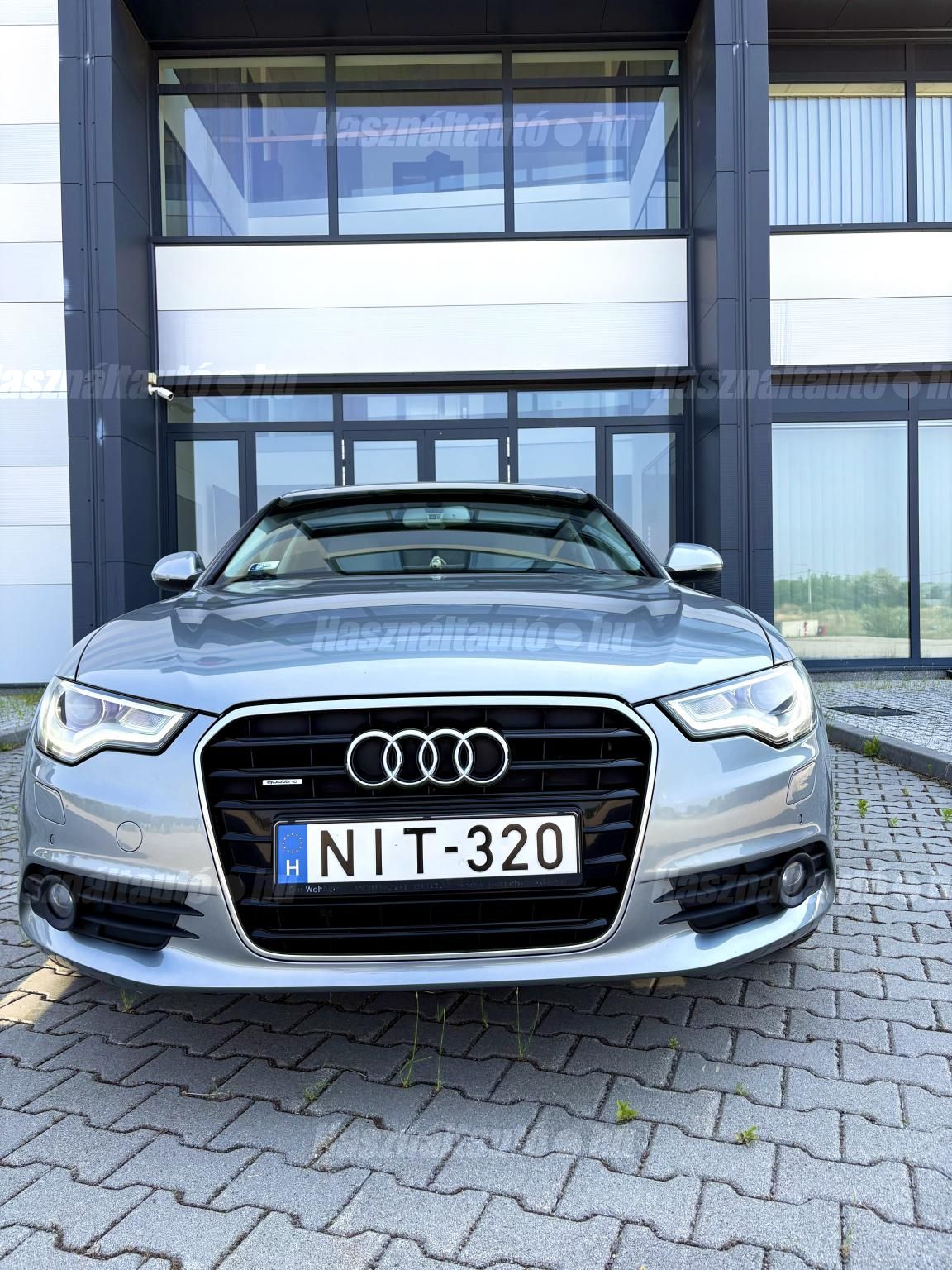 AUDI A6 2011/8 - 1