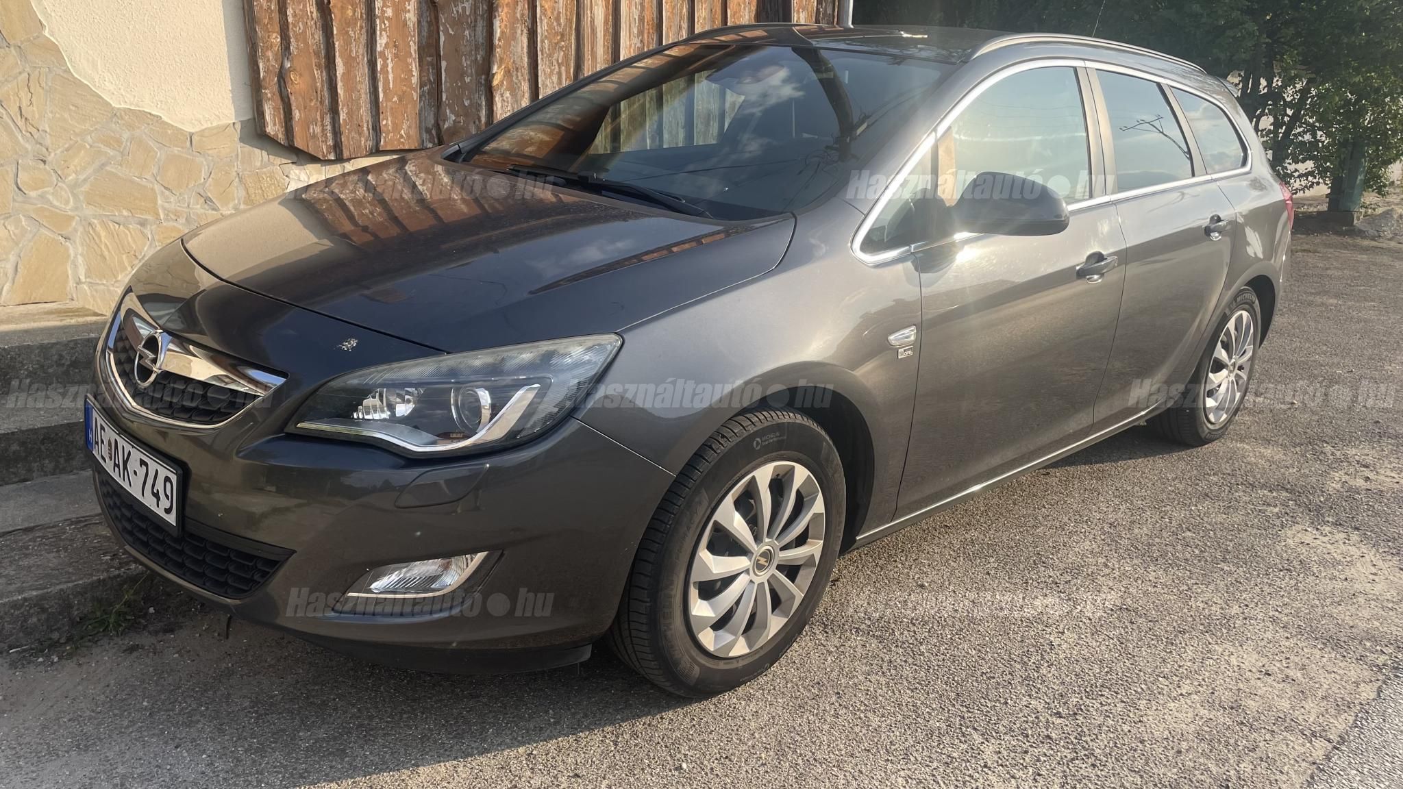 OPEL ASTRA J 2012/3 - 1