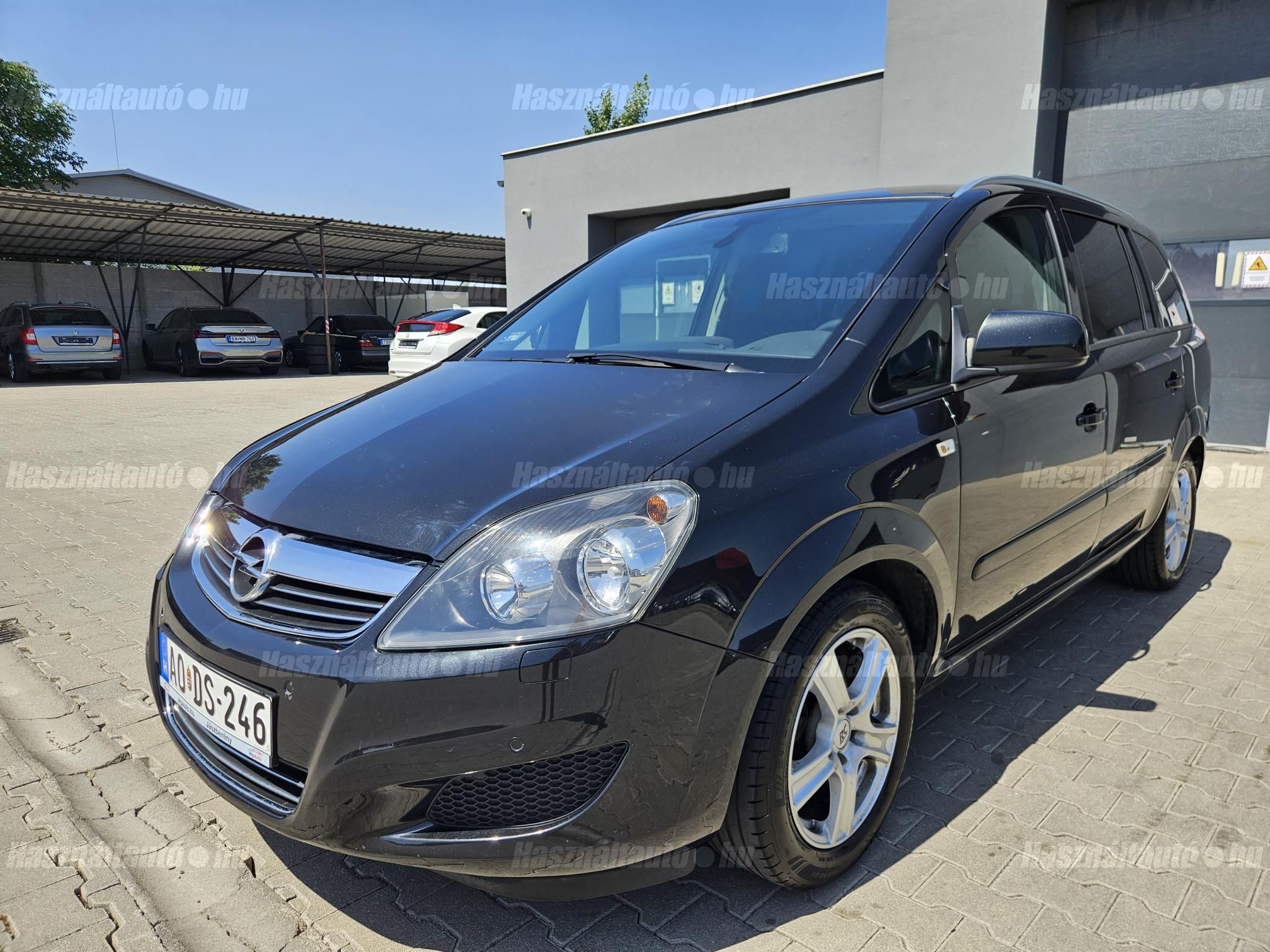 OPEL ZAFIRA 2012/7 - 1