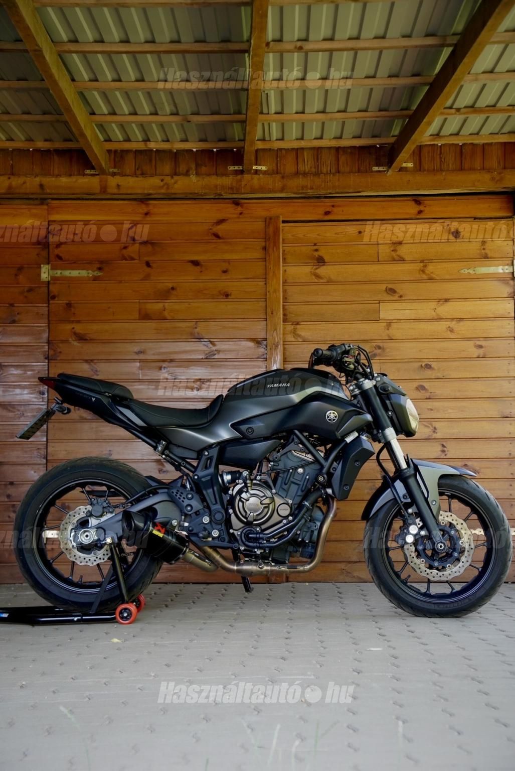 YAMAHA MT-07 2014/8 - 1