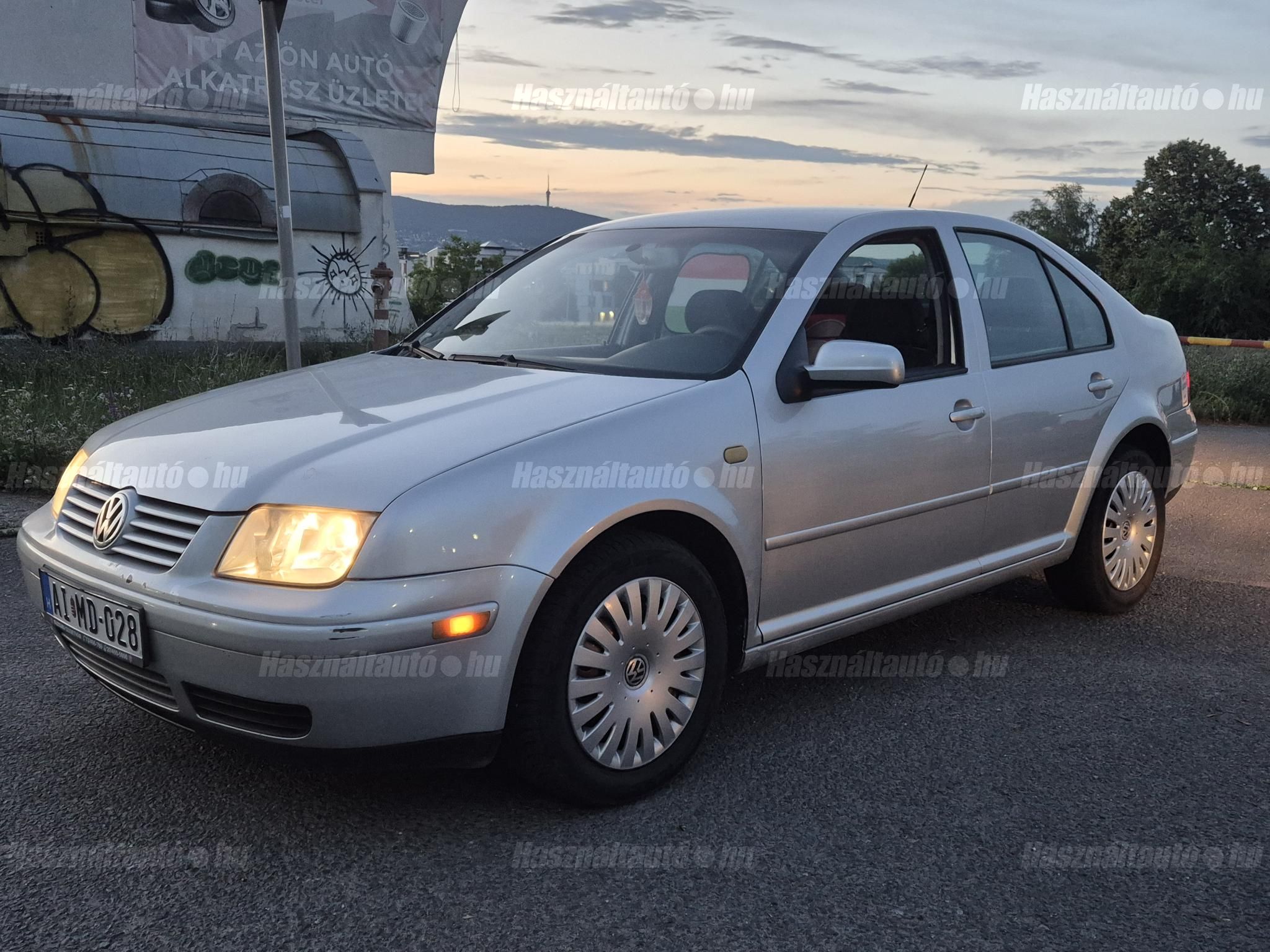 VOLKSWAGEN BORA 2003 - 1