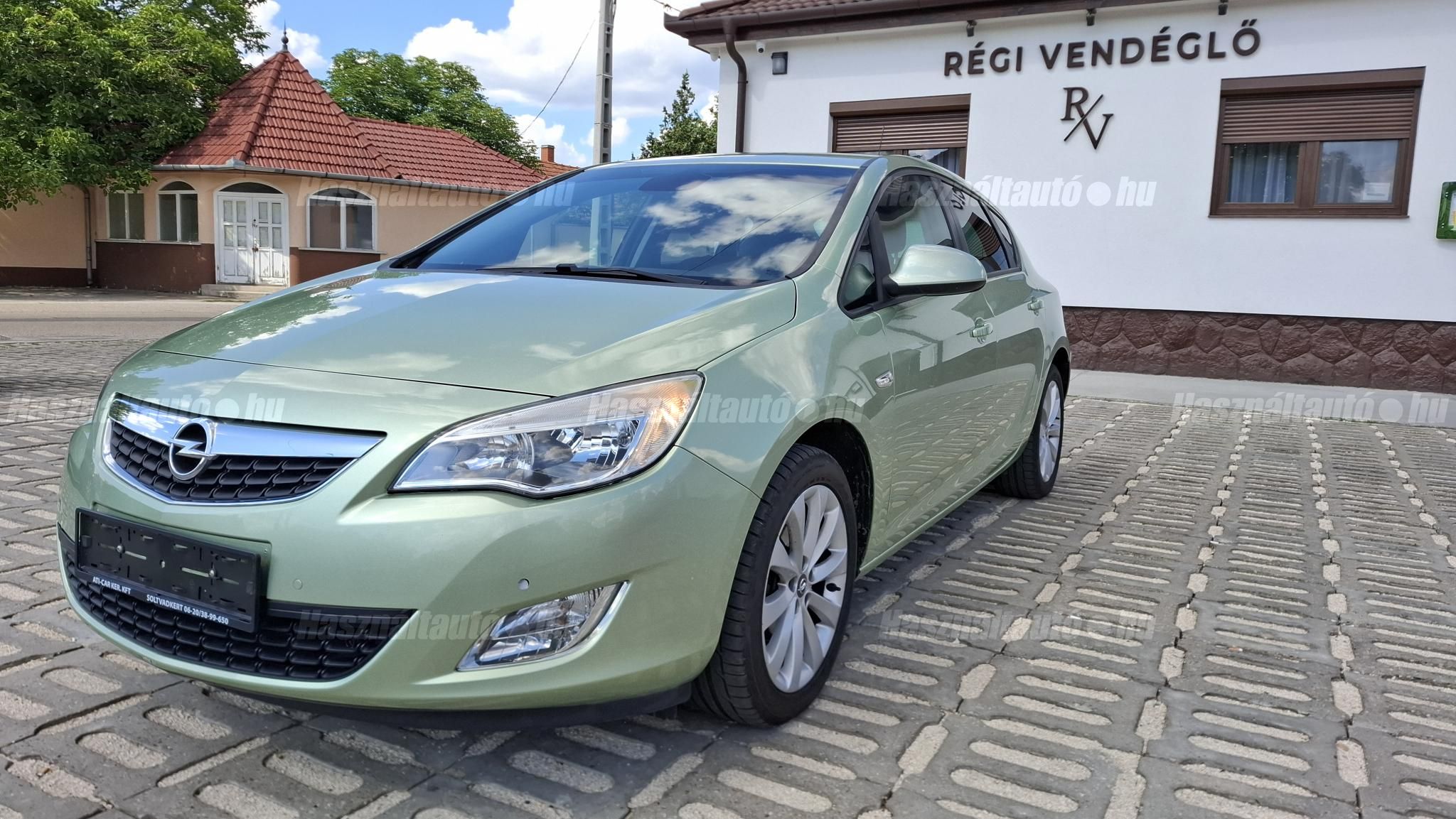OPEL ASTRA J 2011/12 - 1