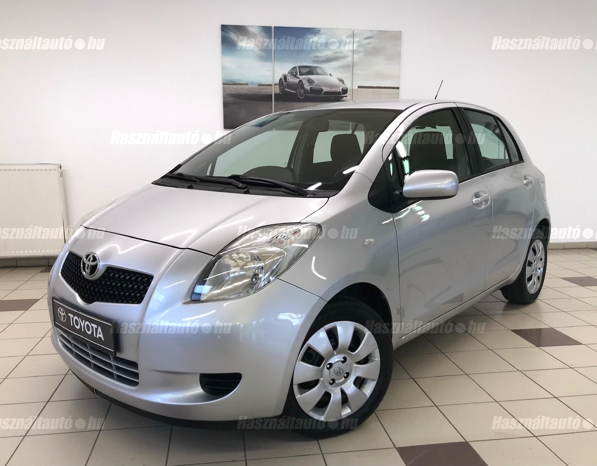 TOYOTA YARIS 2006/11 - 1