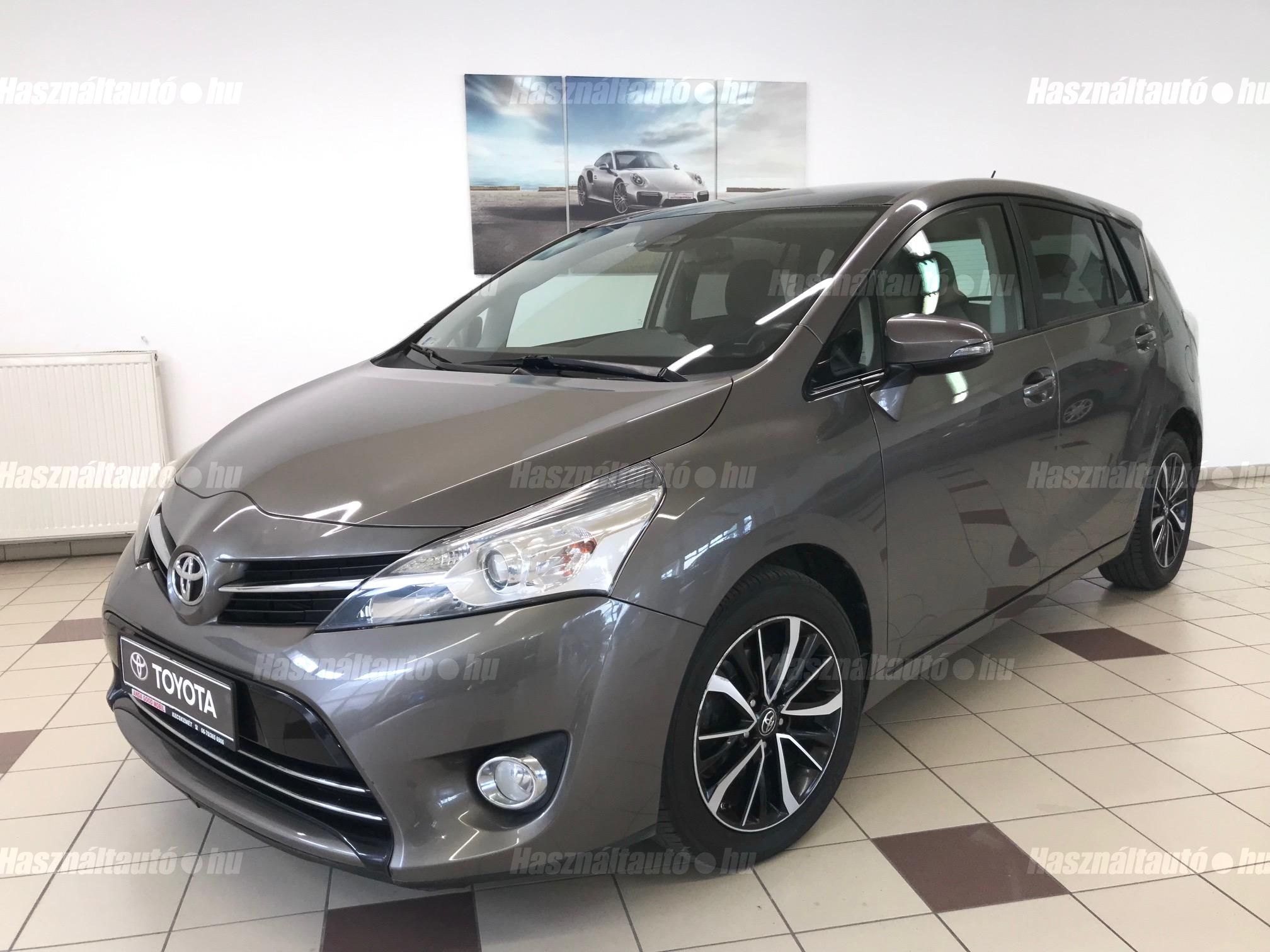 TOYOTA VERSO 2017/2 - 1