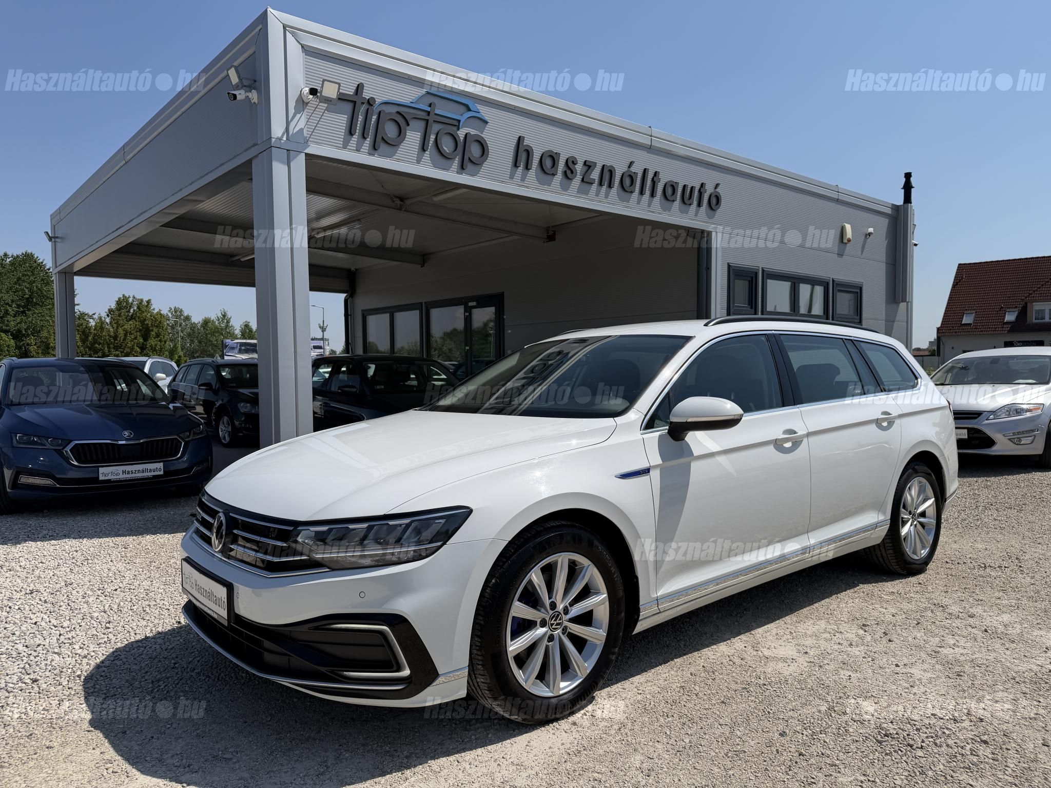 VOLKSWAGEN PASSAT VIII 2021/12 - 1