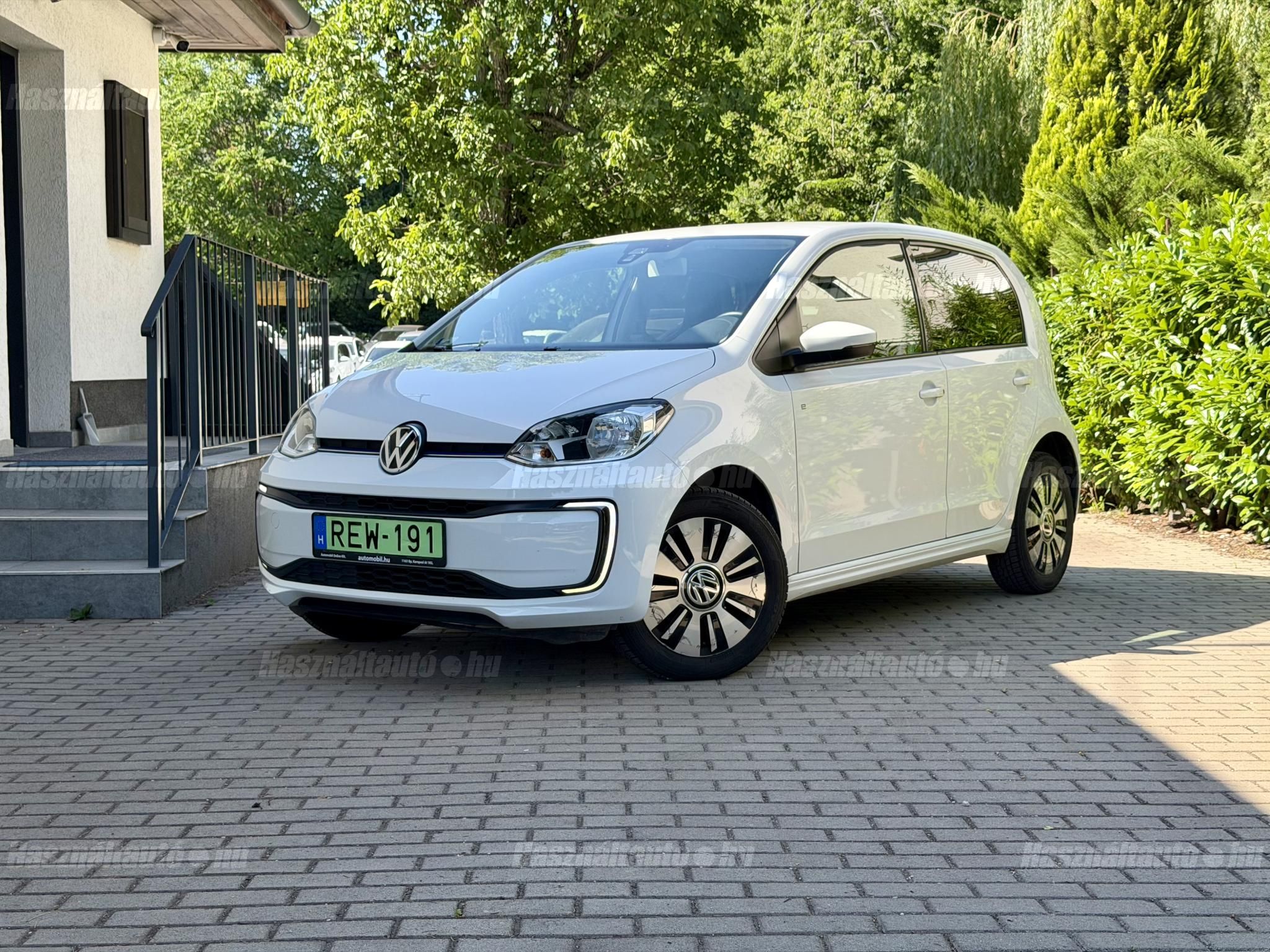 VOLKSWAGEN UP 2018/11 - 1