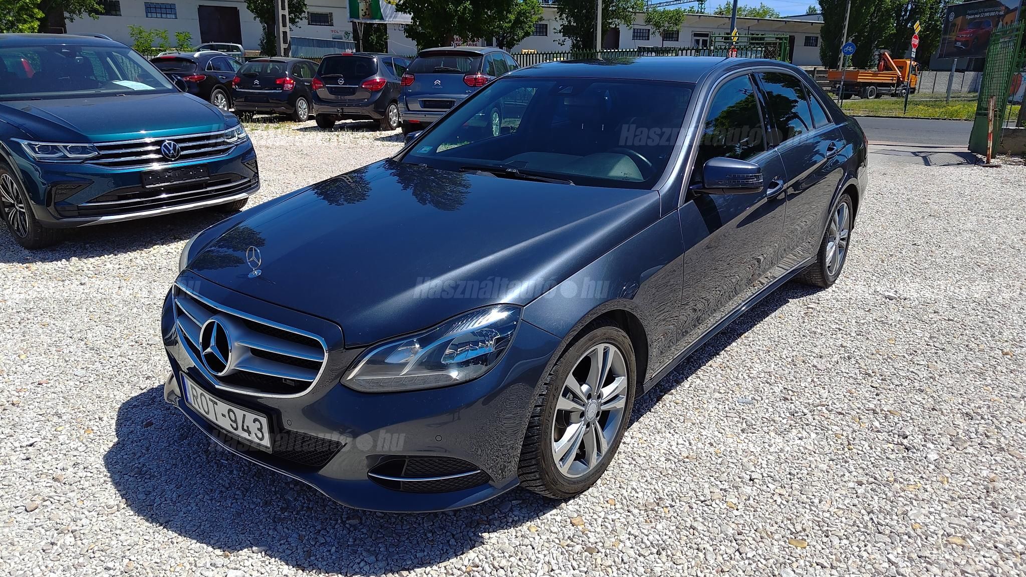 MERCEDES-BENZ E 200 2014/5 - 1