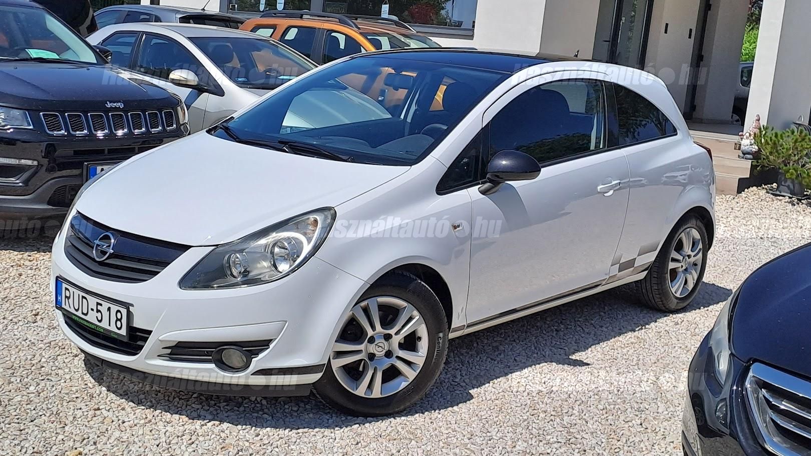 OPEL CORSA D 2010/8 - 1