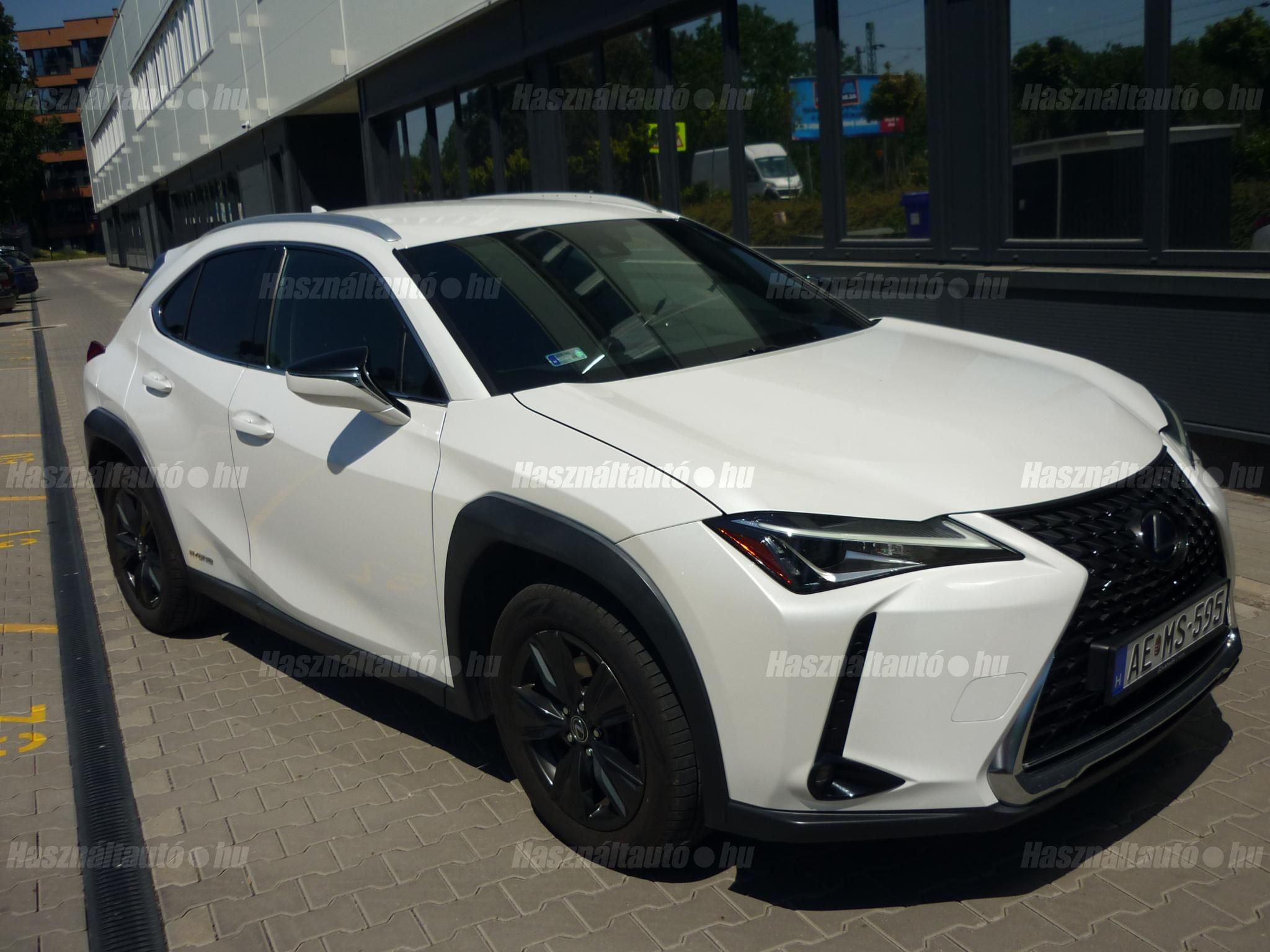 LEXUS UX 2021/2 - 1