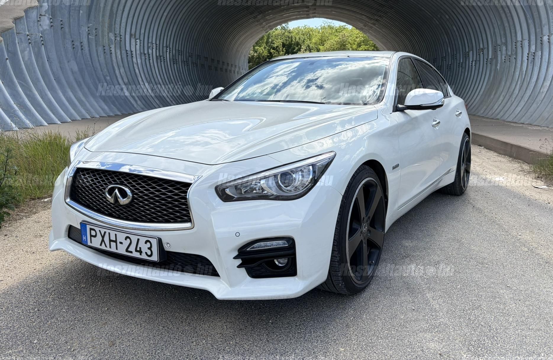 INFINITI Q50 2016/3 - 1
