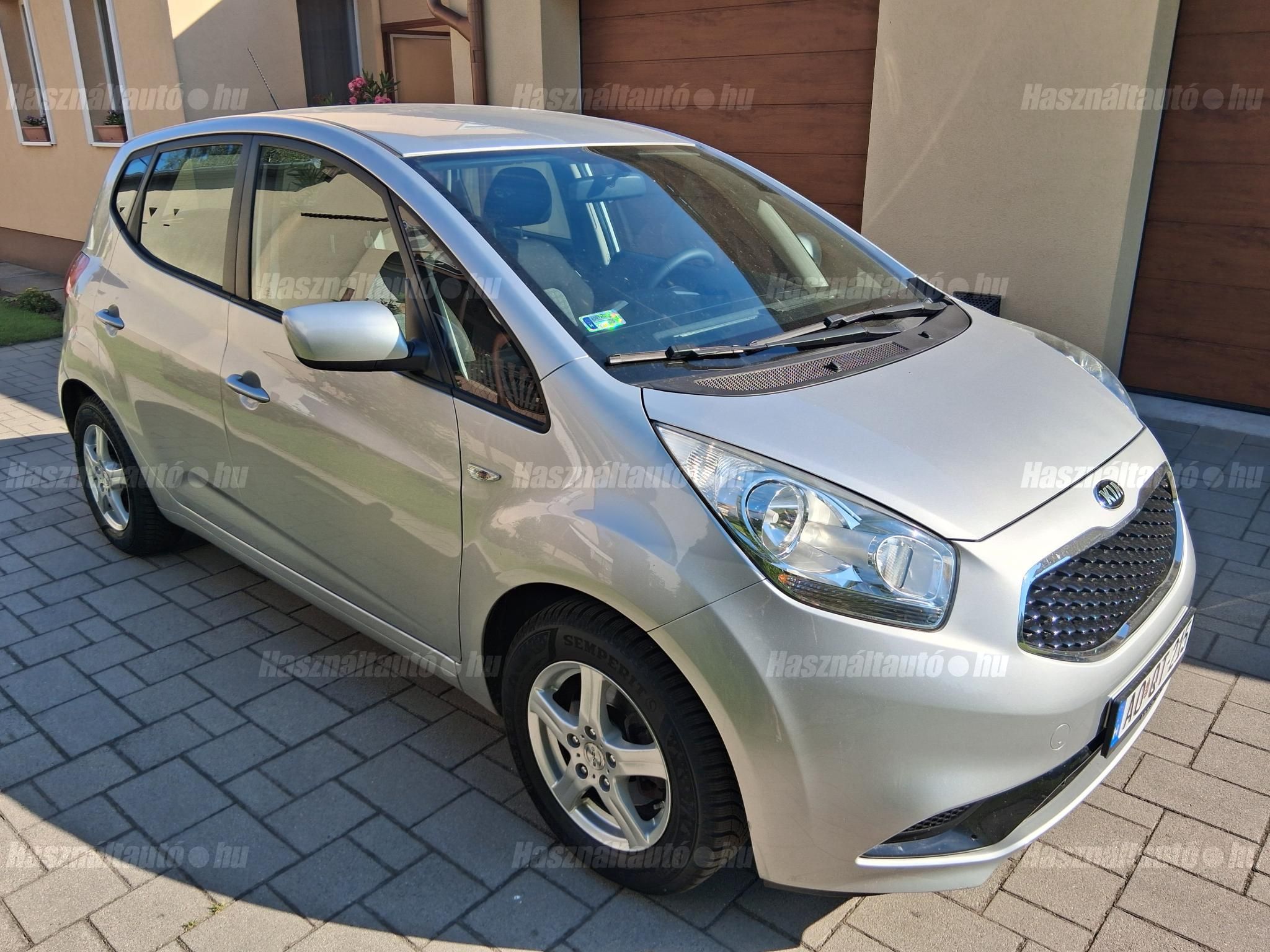 KIA VENGA 2015/6 - 1
