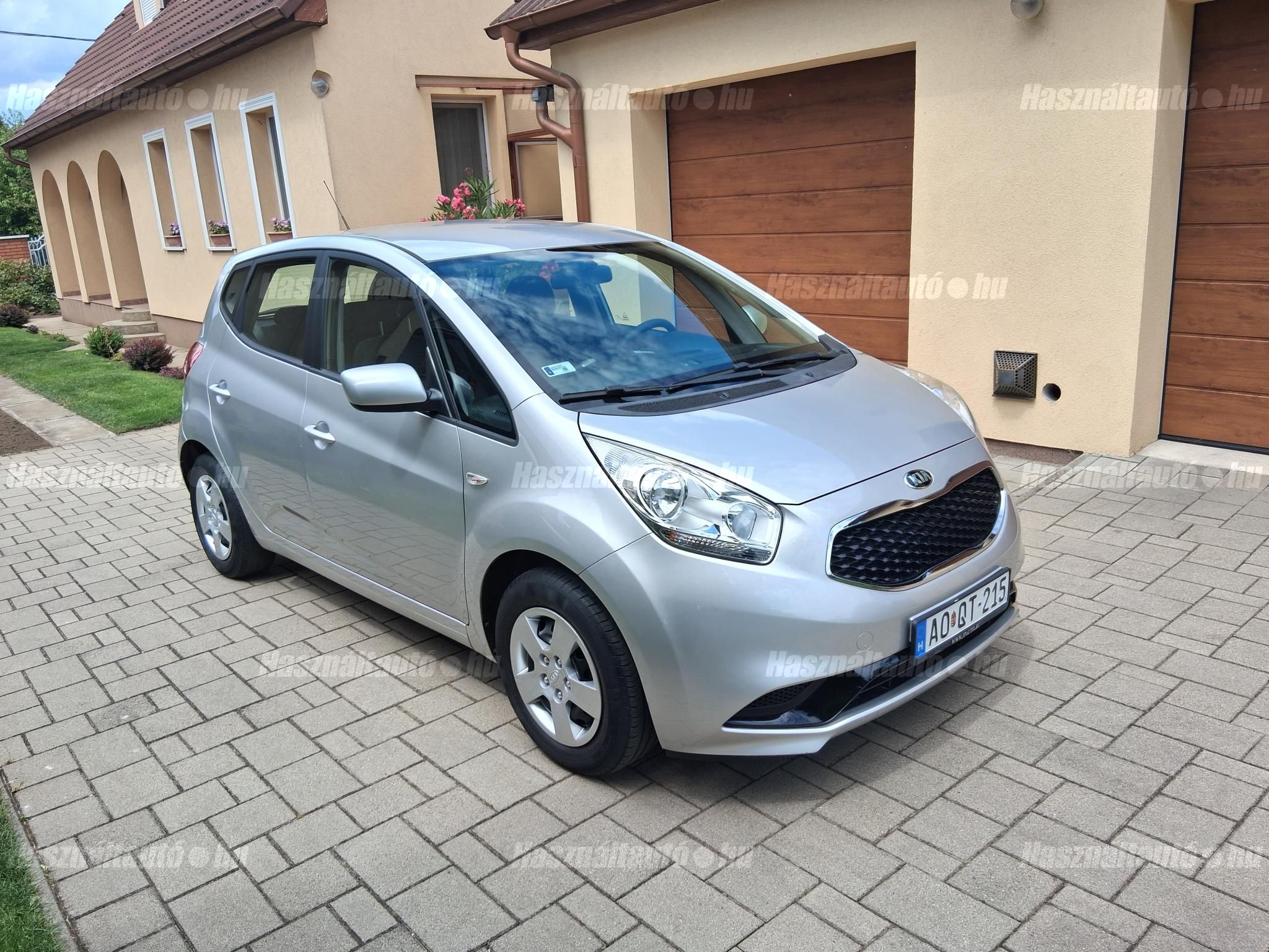 KIA VENGA 2015/6 - 1