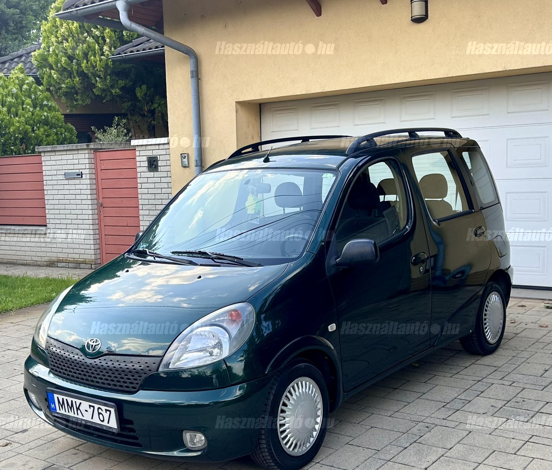 TOYOTA YARIS VERSO 2002/10 - 1