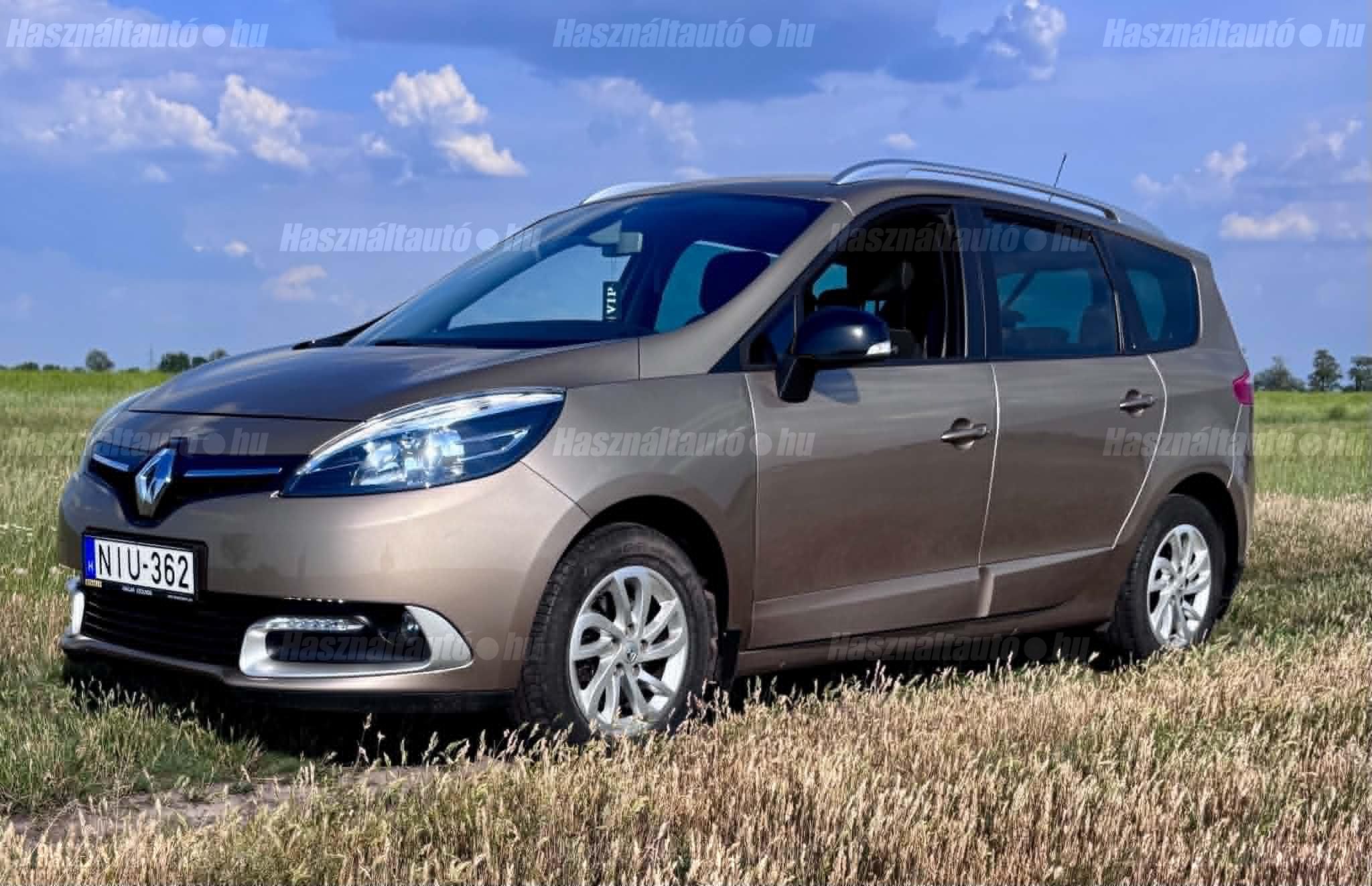 RENAULT GRAND SCENIC 2015/10 - 1