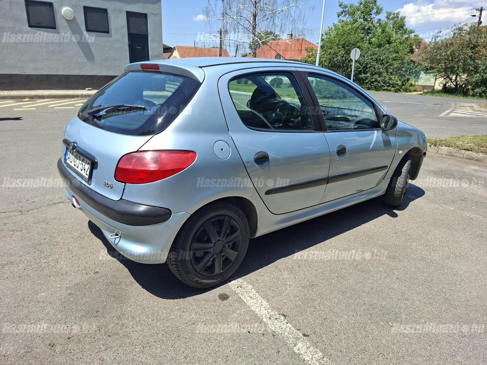 PEUGEOT 206 2002 - 1