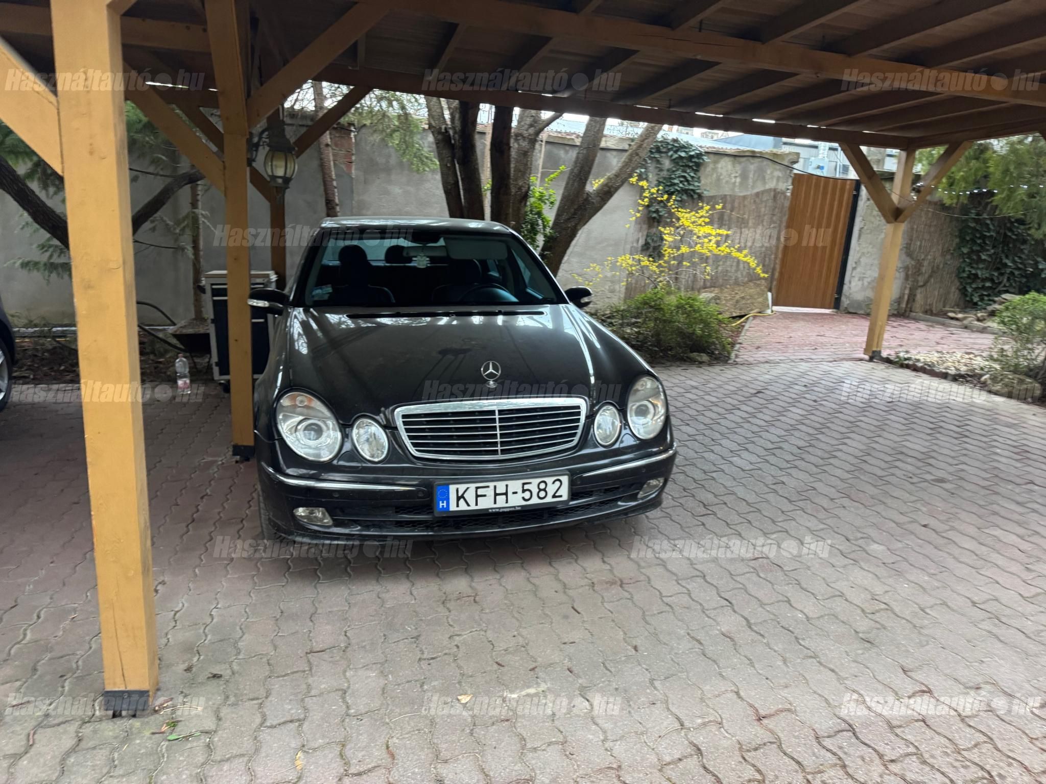 MERCEDES-BENZ E 200 2003/7 - 1
