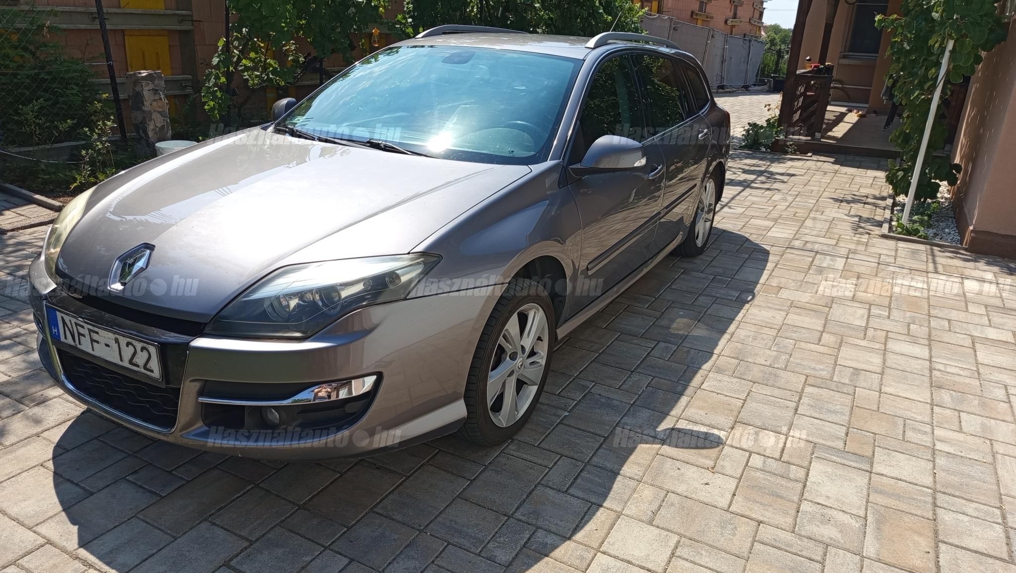RENAULT LAGUNA 2012 - 1