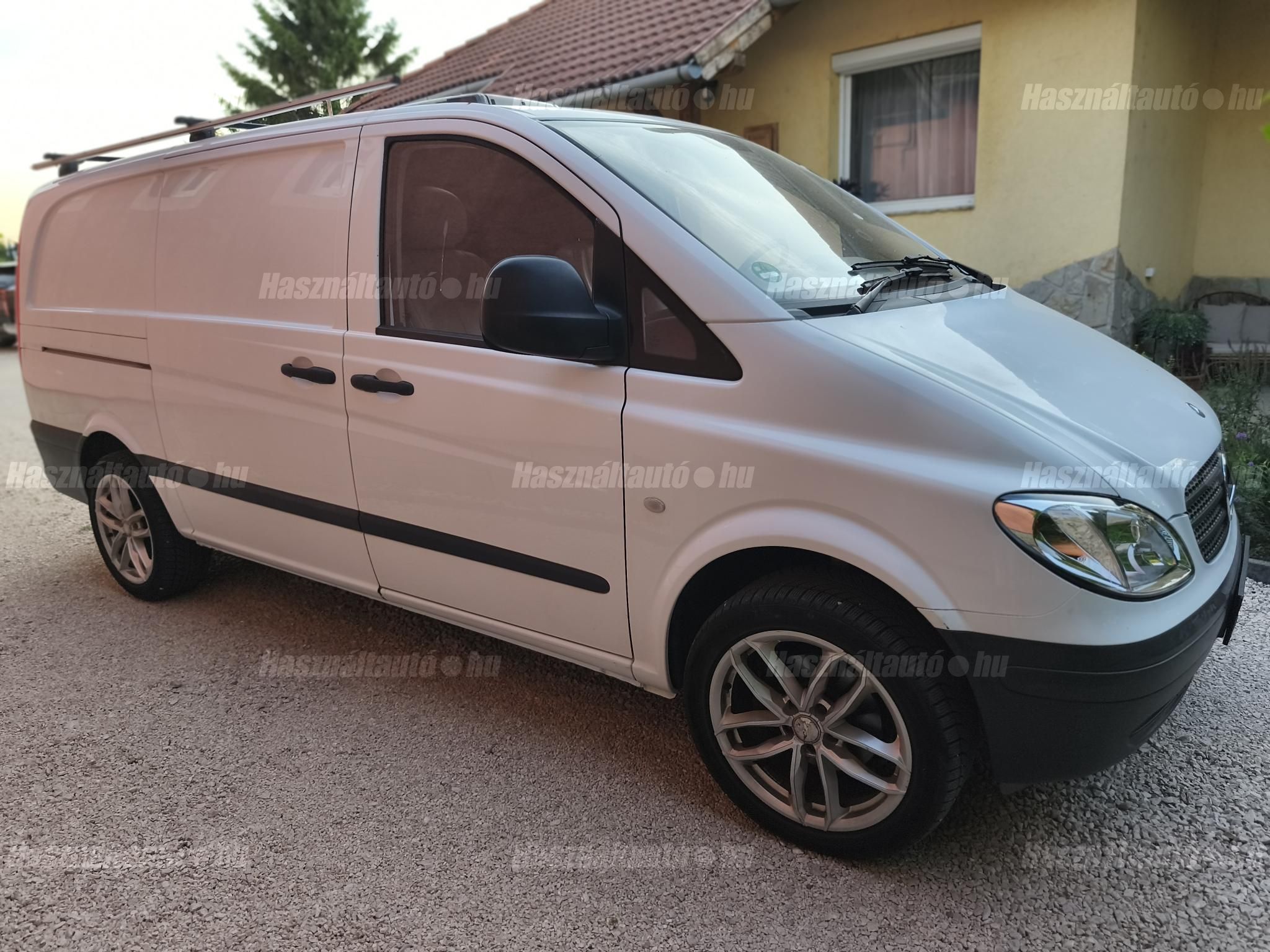 MERCEDES-BENZ 2008/6 - 1