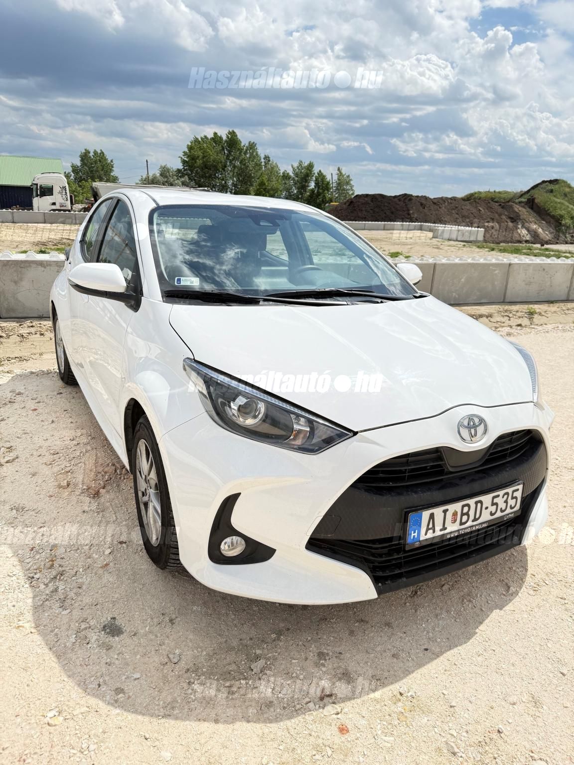 TOYOTA YARIS 2024/6 - 1
