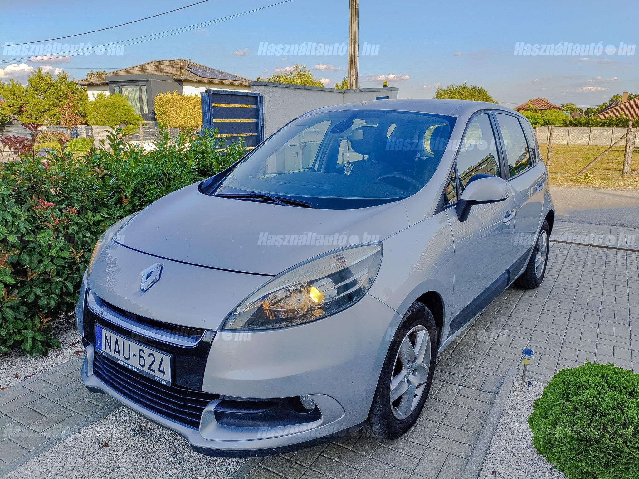 RENAULT SCENIC 2012/2 - 1