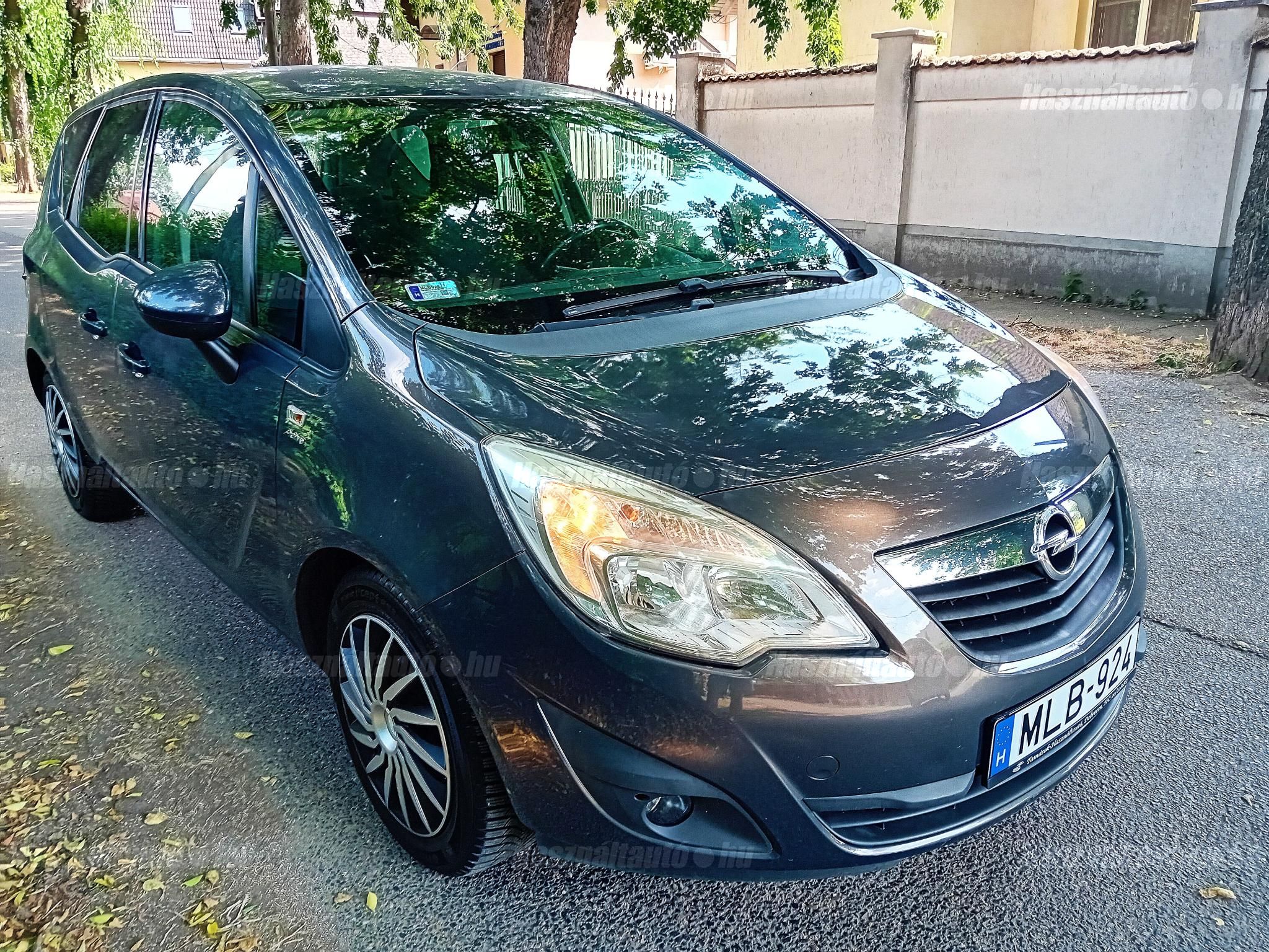 OPEL MERIVA 2013/9 - 1