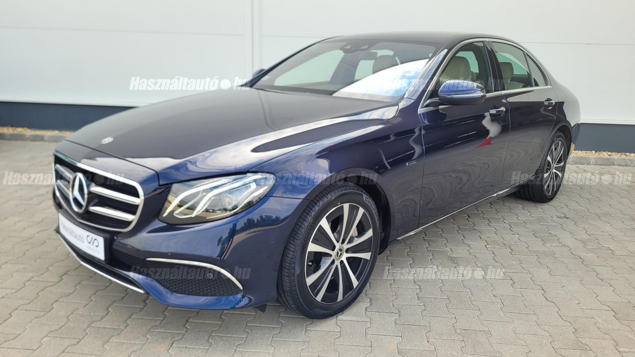 MERCEDES-BENZ E 300 2019/10 - 1