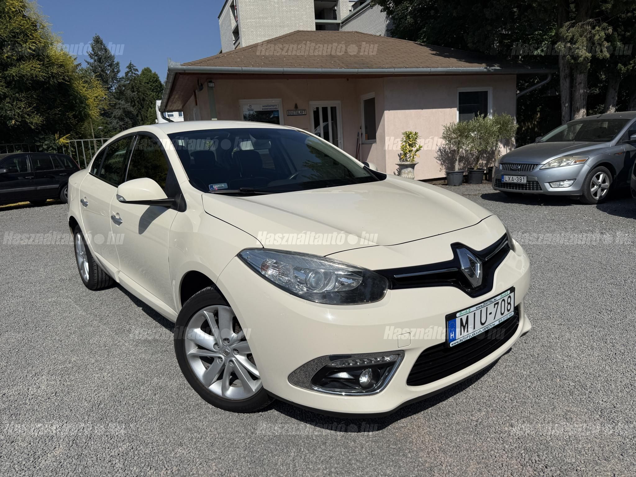 RENAULT FLUENCE 2013/6 - 1
