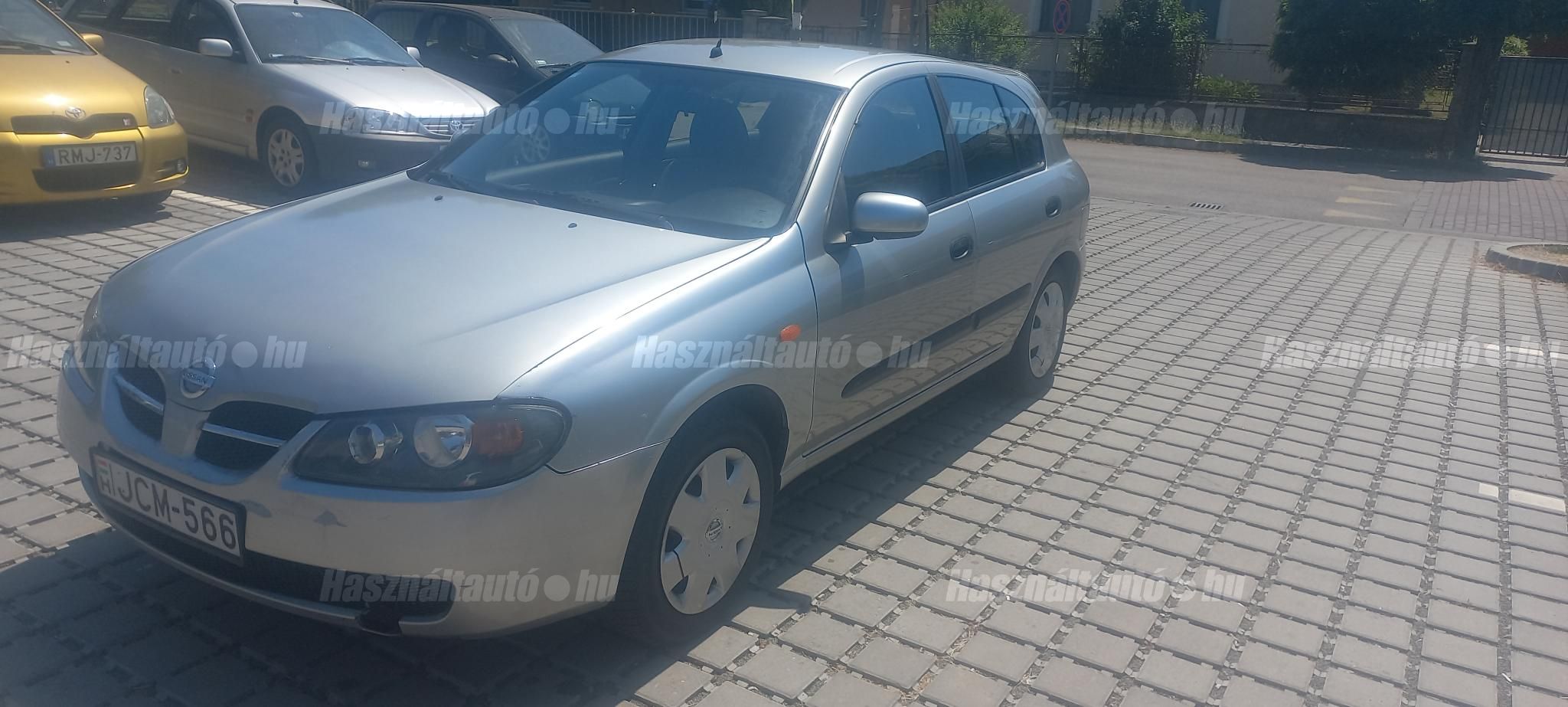 NISSAN ALMERA 2004/5 - 1