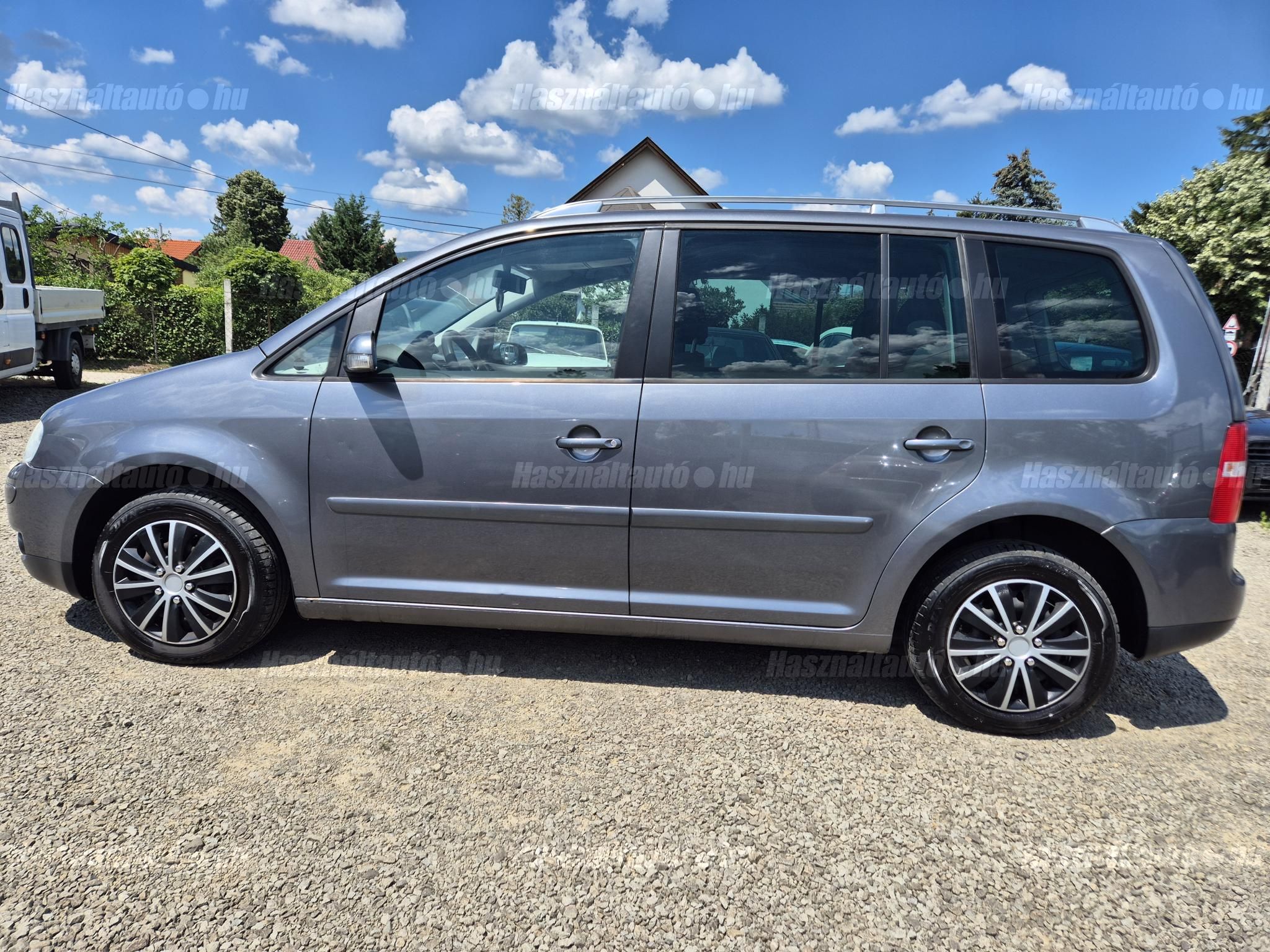VOLKSWAGEN TOURAN 2006/6 - 1