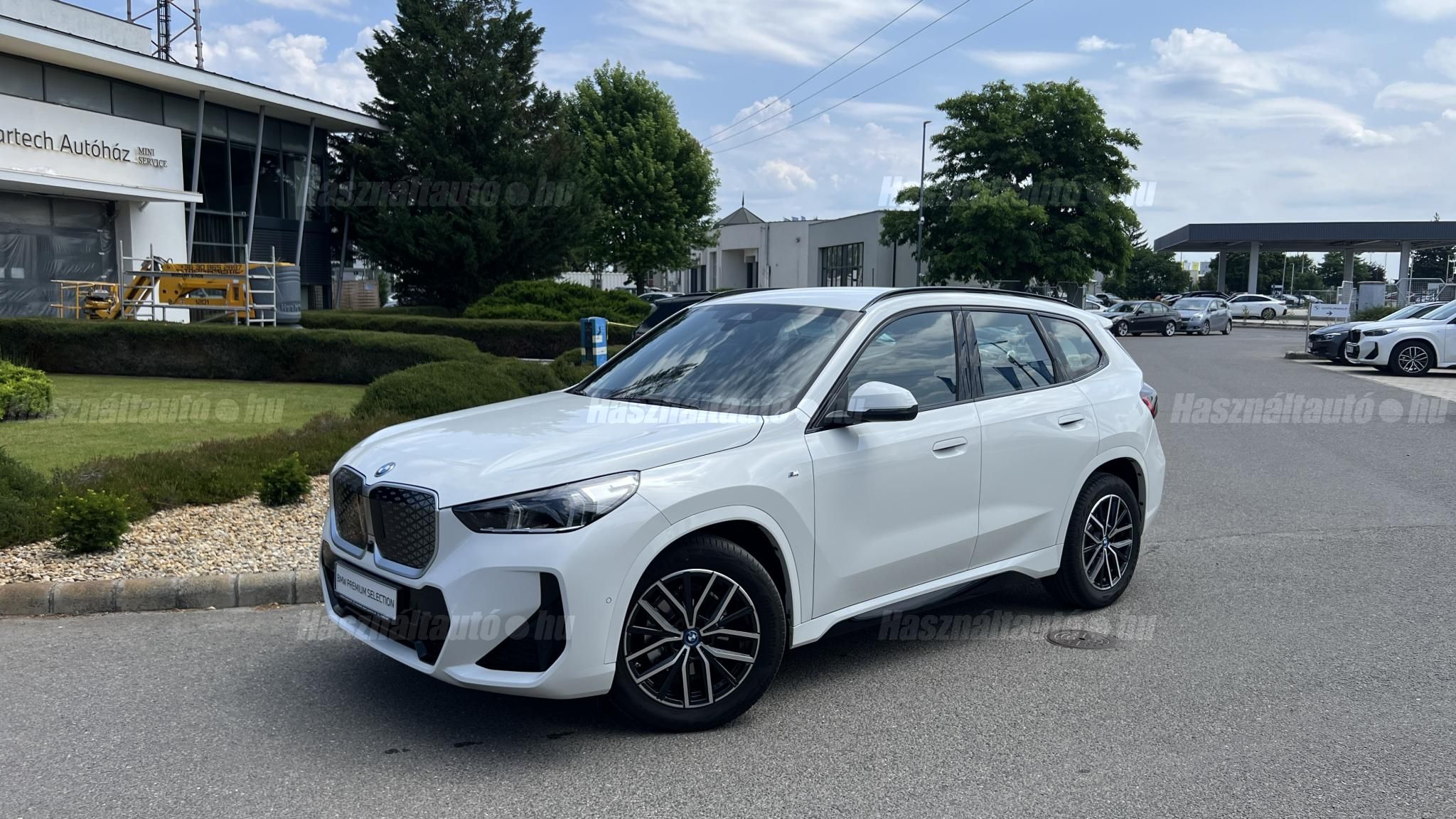 BMW IX1 2025/6 - 1