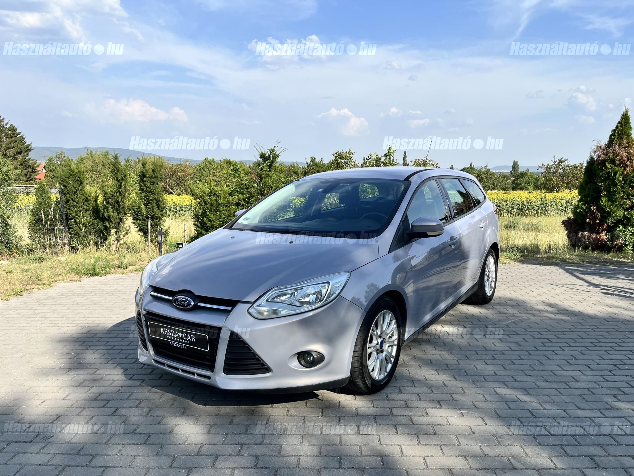 FORD FOCUS 2011/10 - 1