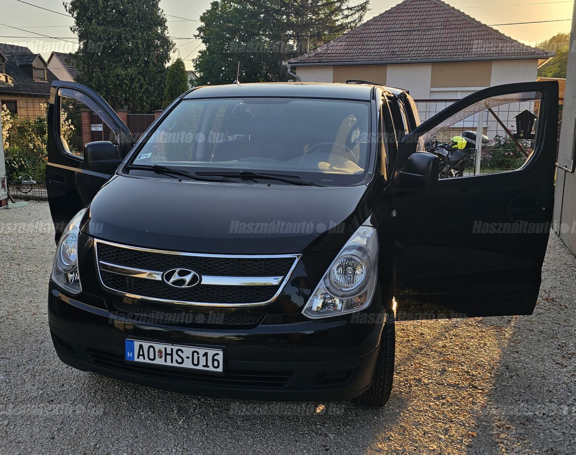 HYUNDAI H-1 2011 - 1