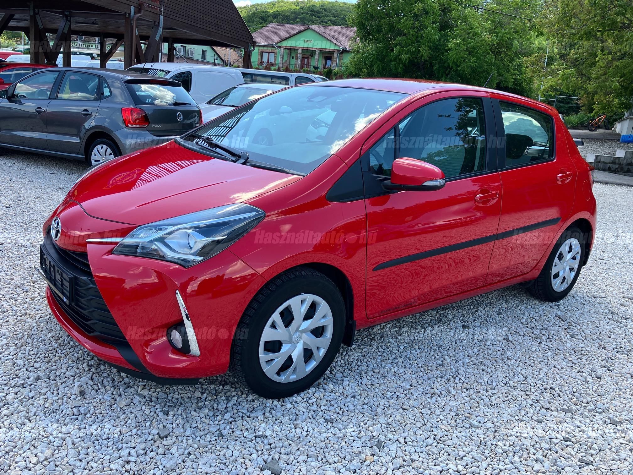TOYOTA YARIS 2018/4 - 1