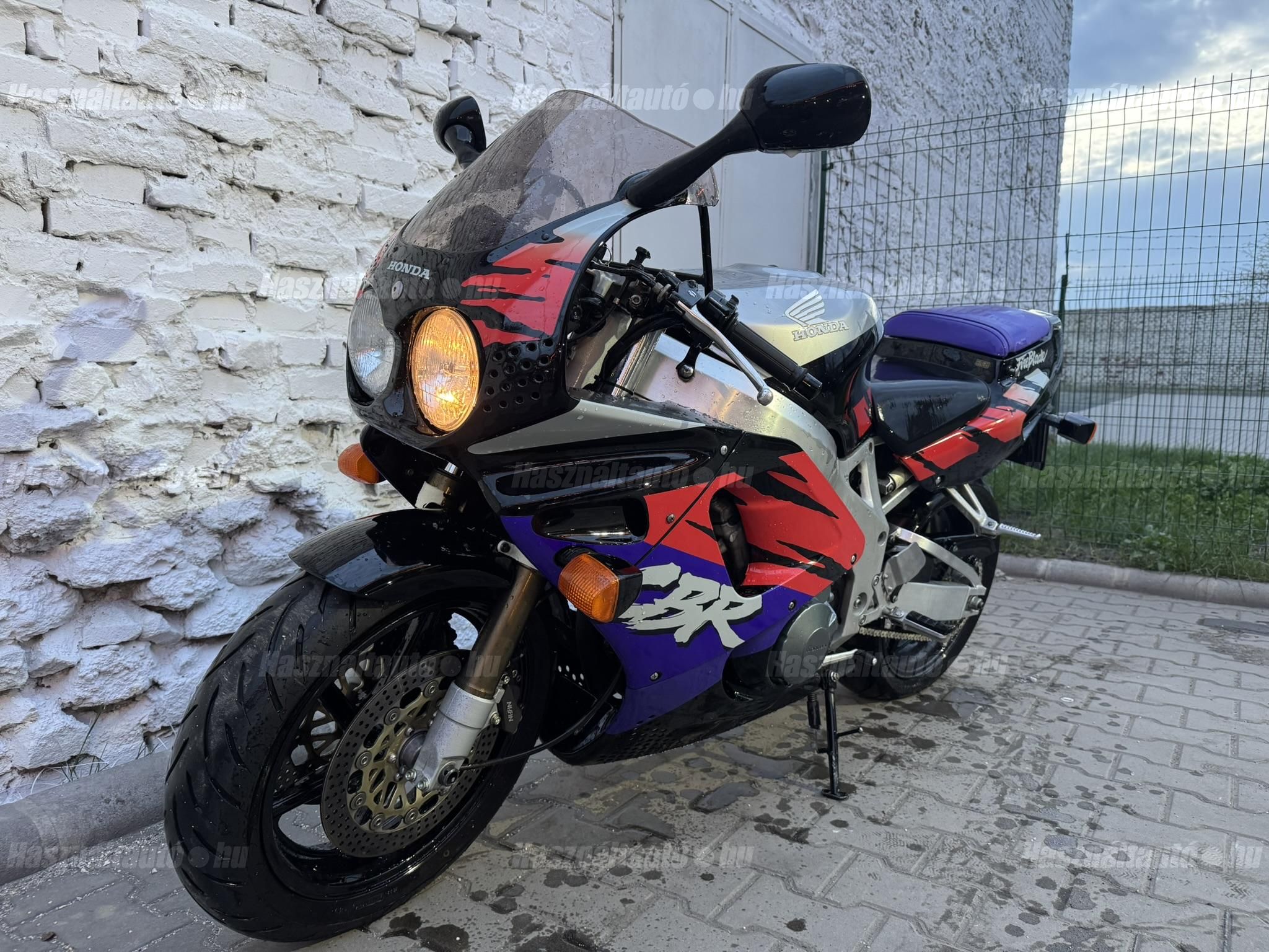 HONDA CBR 900 RR 1993/4 - 1