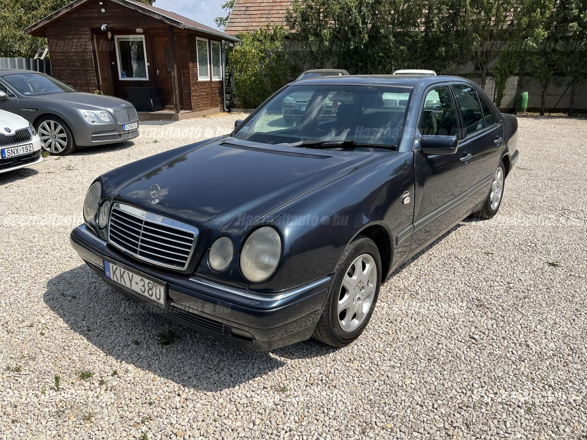 MERCEDES-BENZ E 240 1998/5 - 1