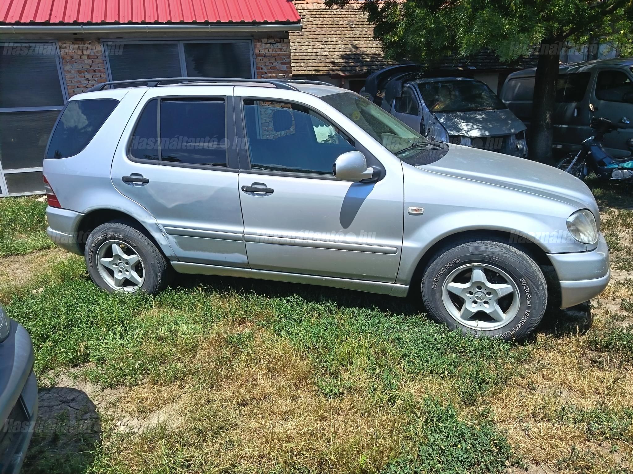MERCEDES-BENZ ML 270 2000/4 - 1