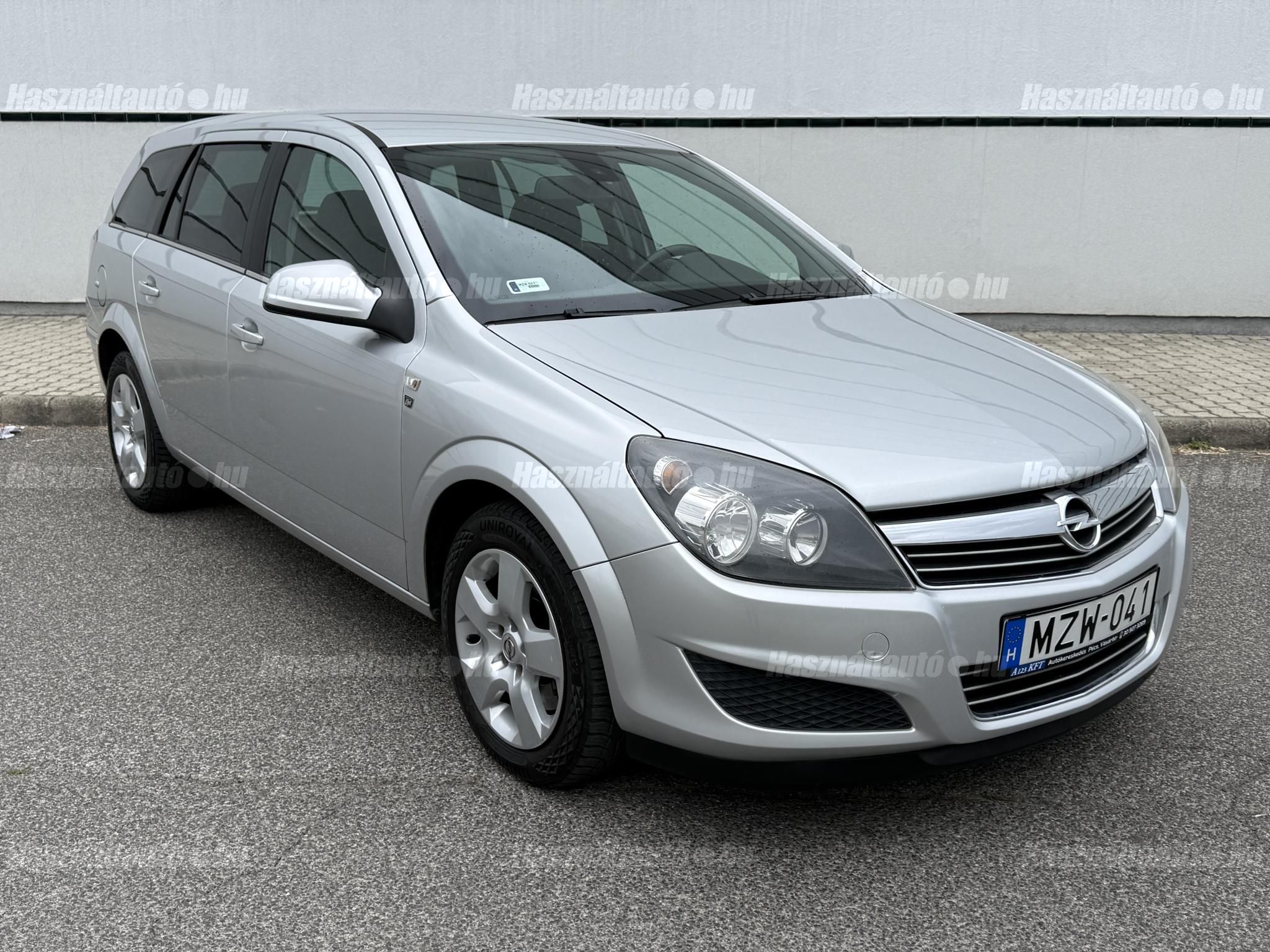 OPEL ASTRA H 2010/6 - 1
