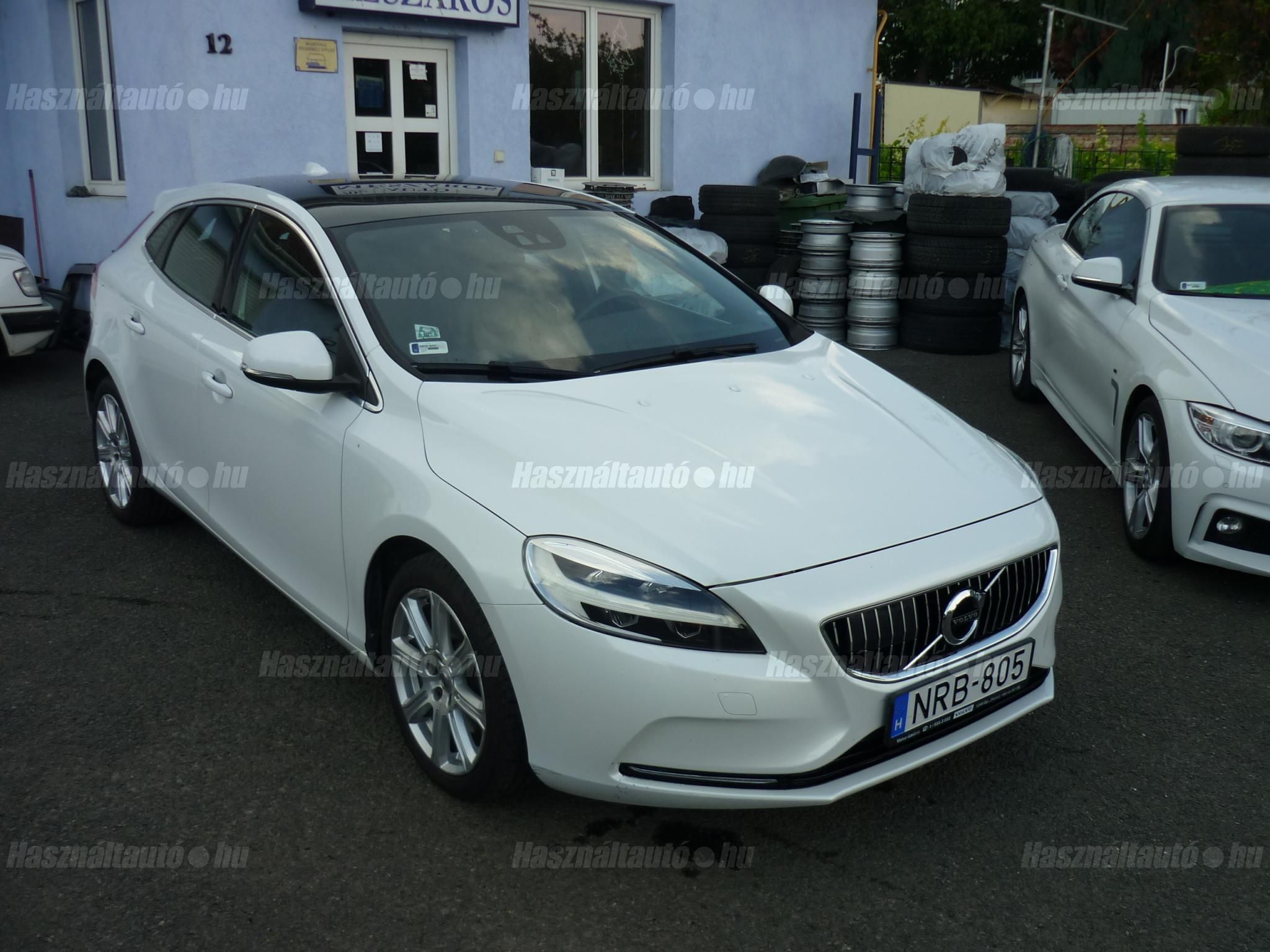 VOLVO V40 2016/6 - 1