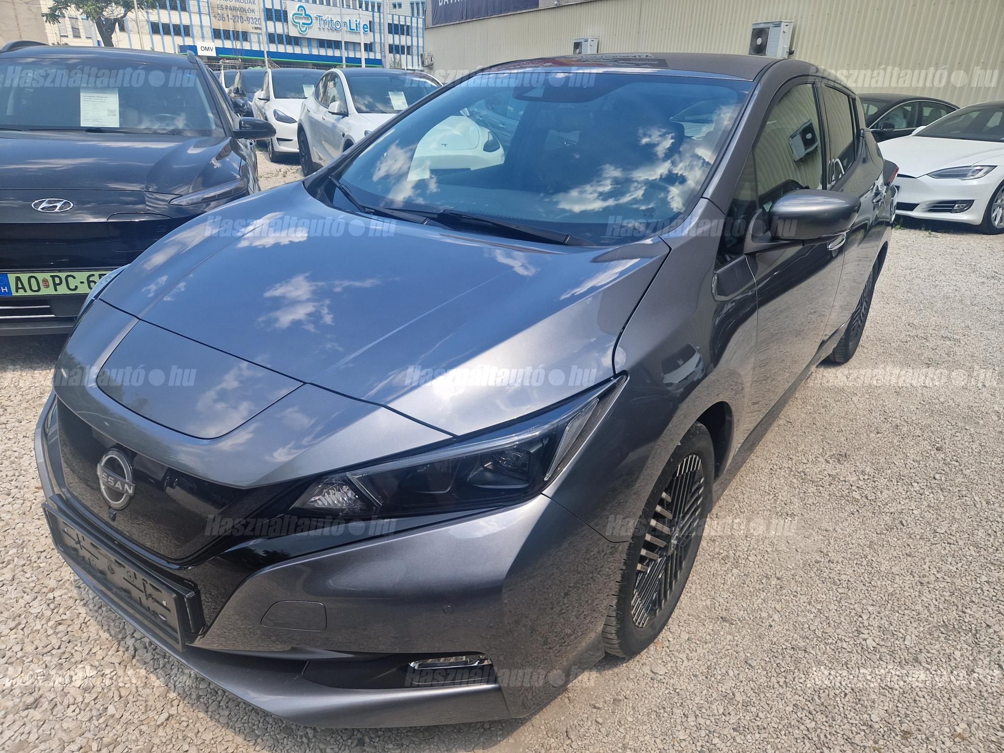 NISSAN LEAF 2022/5 - 1