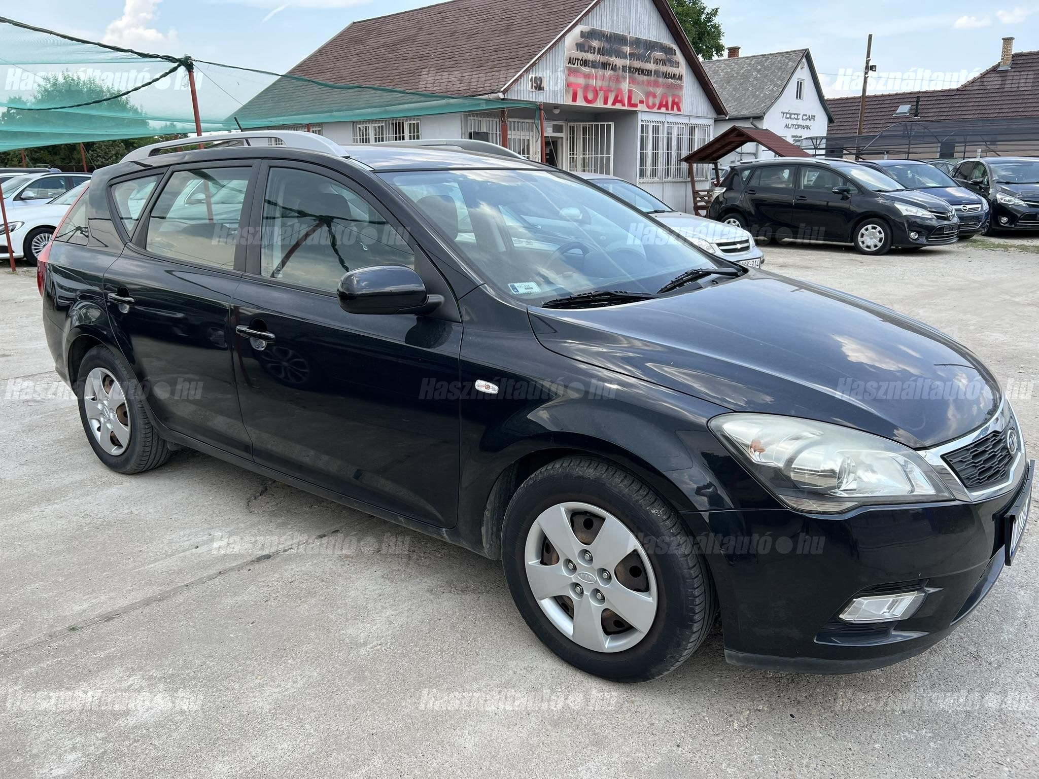 KIA CEE'D 2011/9 - 1