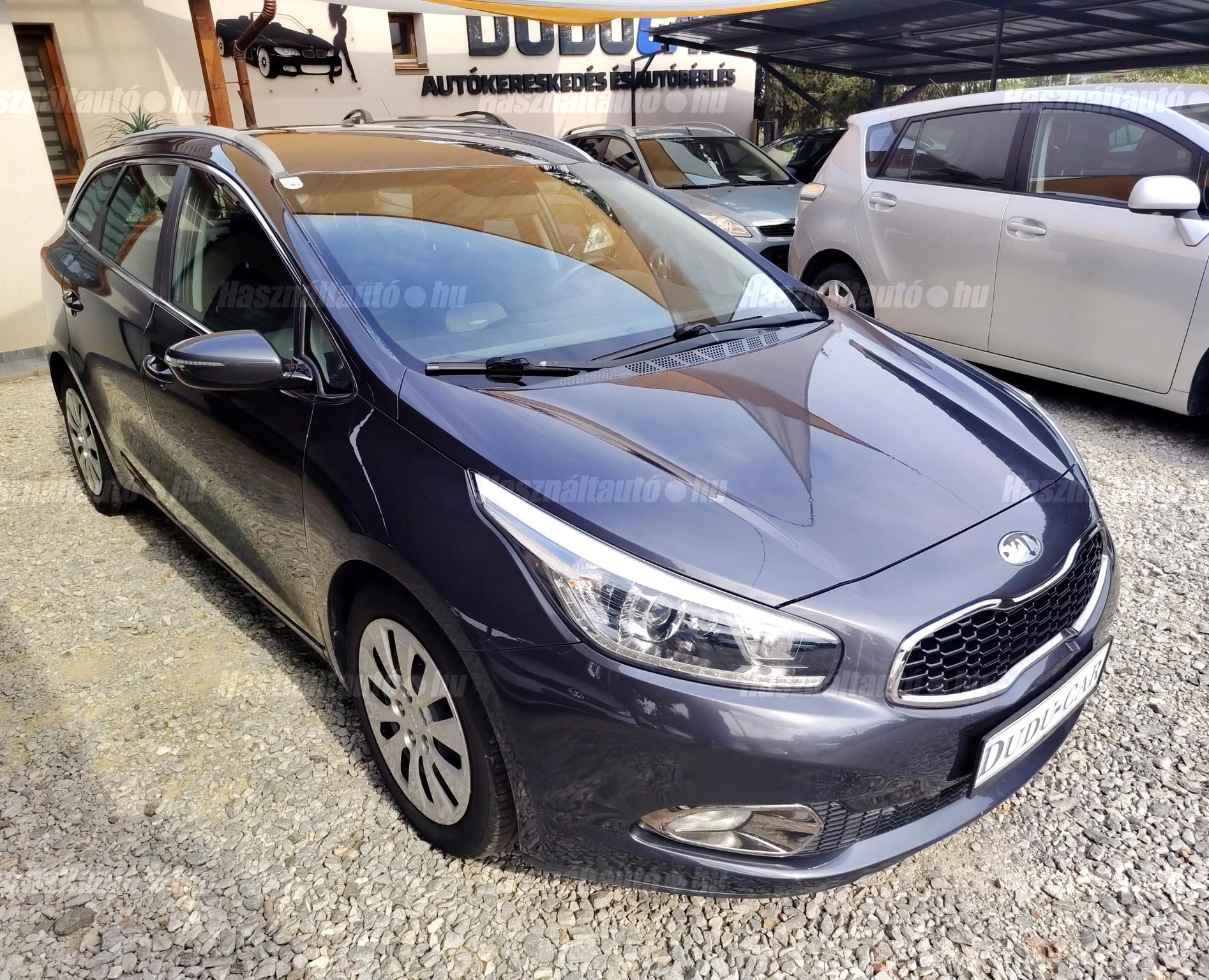 KIA CEE'D 2012 - 1
