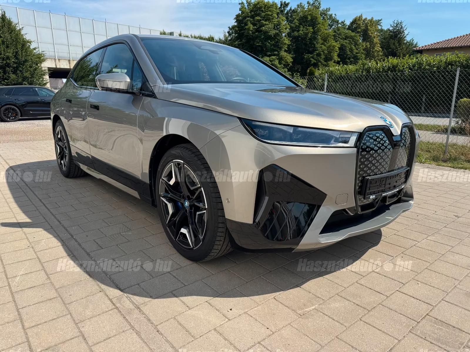 BMW IX 2022/12 - 1
